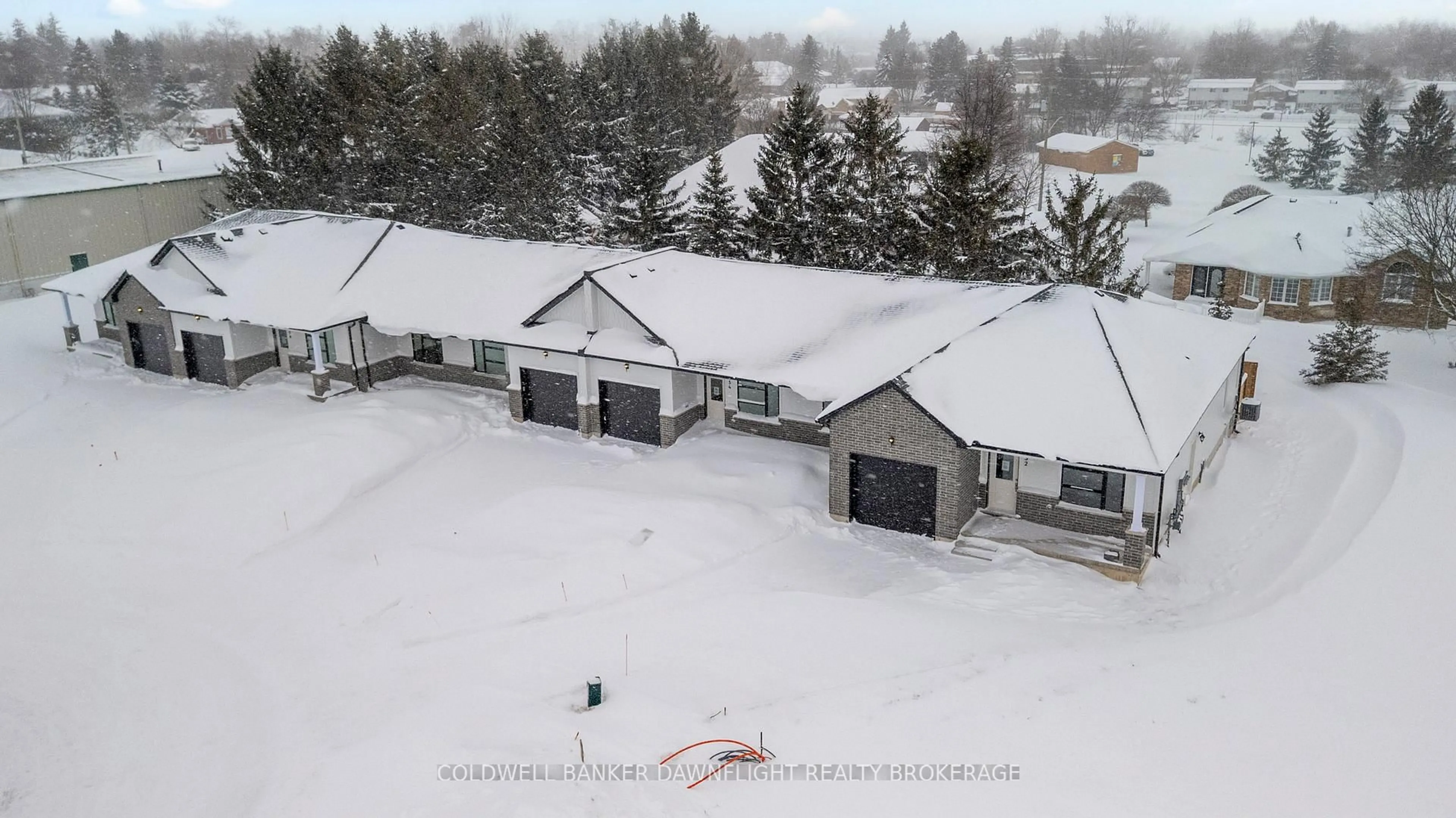 A pic from outside/outdoor area/front of a property/back of a property/a pic from drone, unknown for 52 Moonlight Crt, Central Huron Ontario N0M 1L0