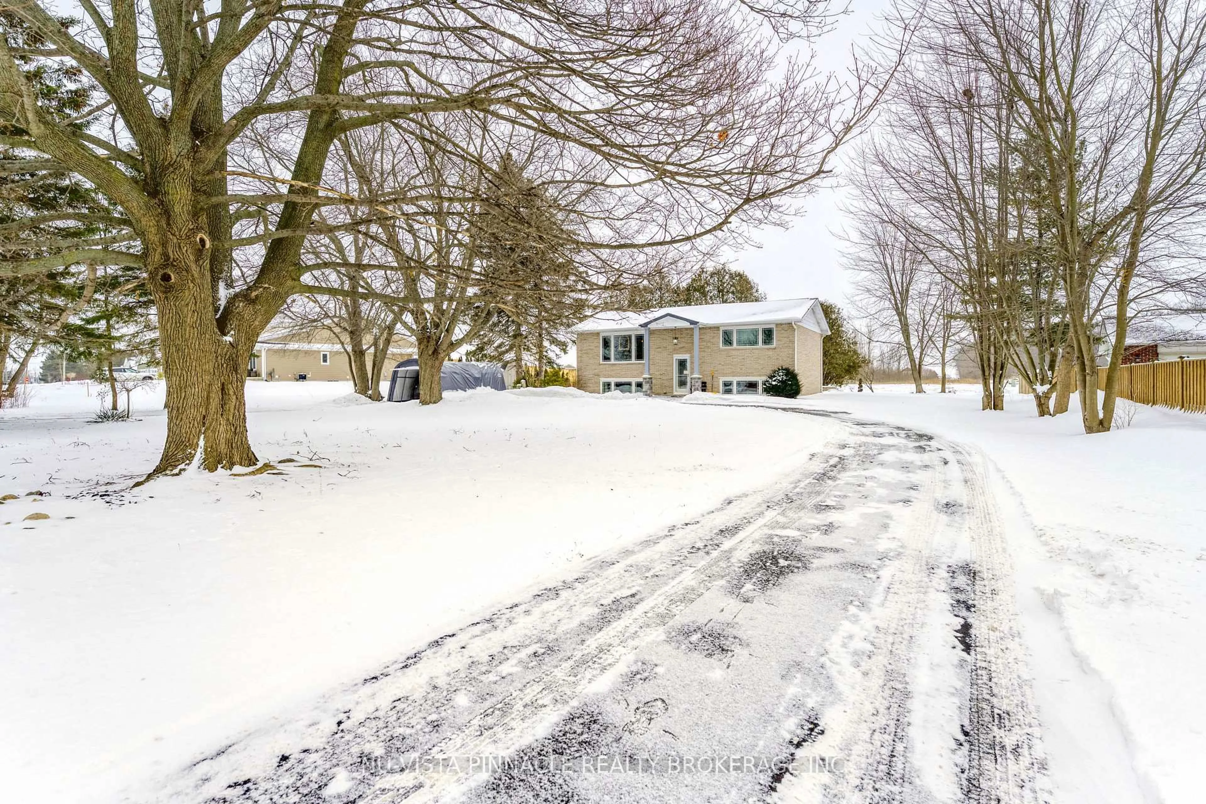 Unknown for 3567 Egremont Rd, Plympton-Wyoming Ontario N0M 1E0