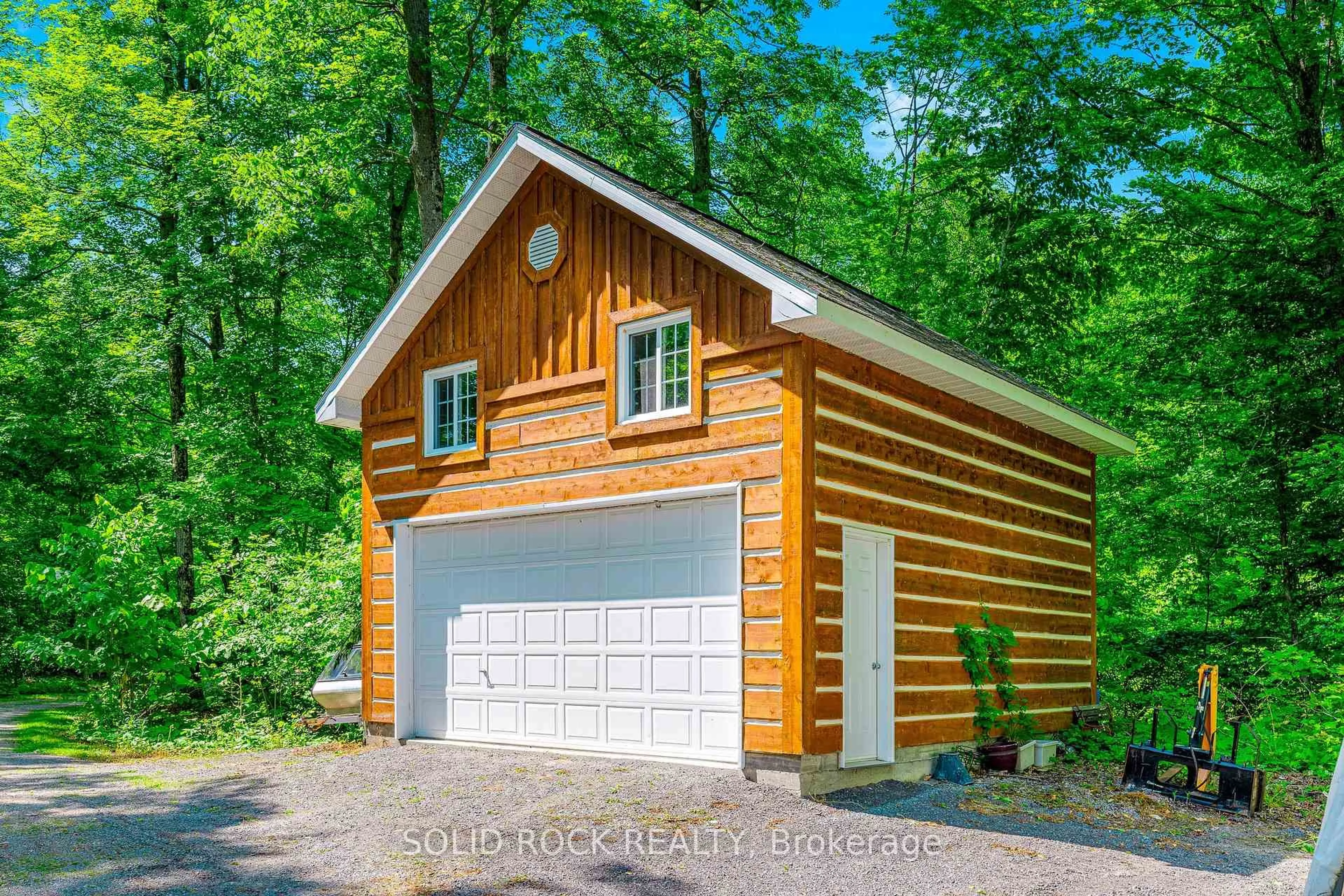 Indoor garage for 261 Lacourse Lane, White Lake Ontario K0A 3L0
