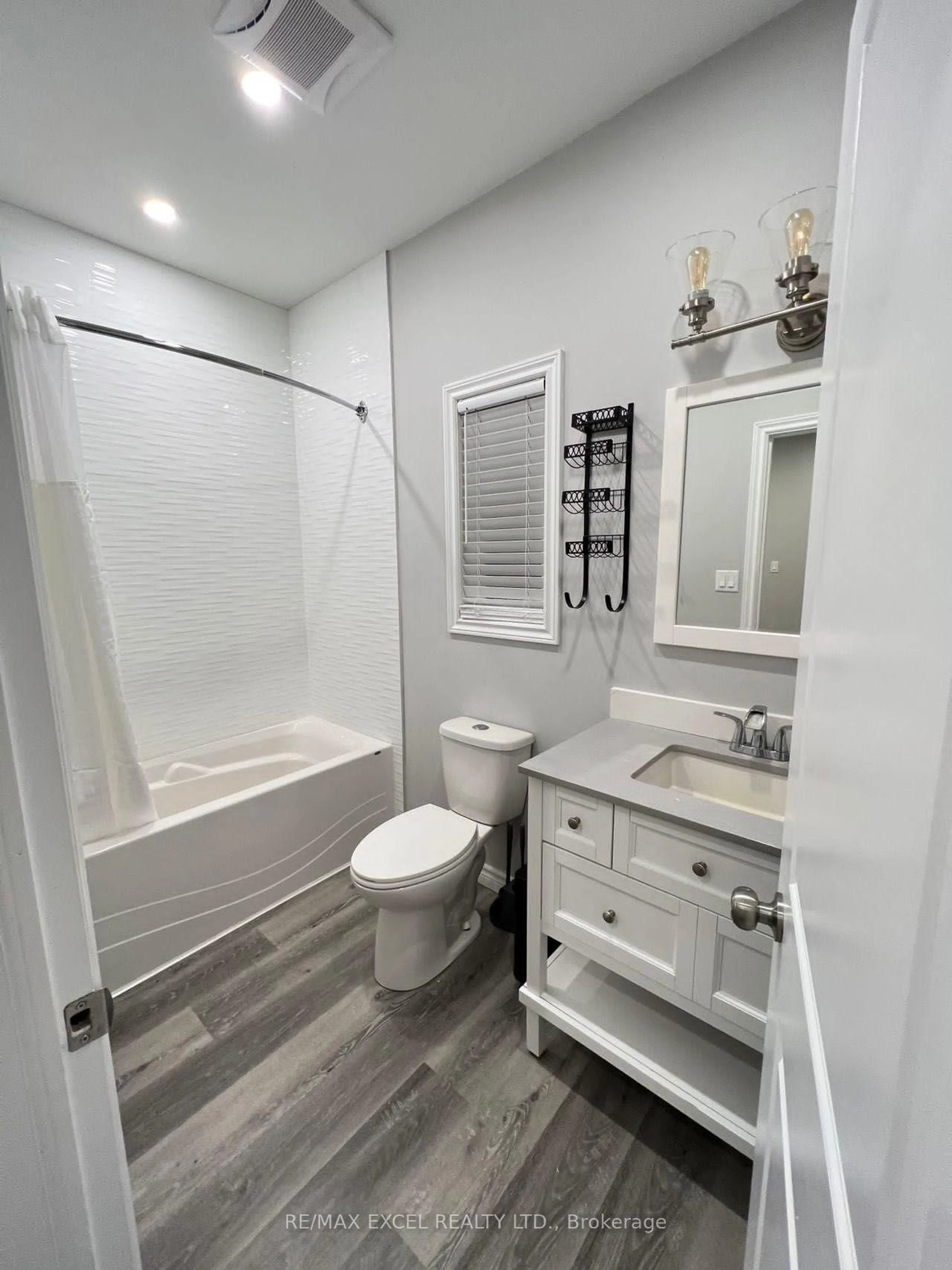 Contemporary bathroom, ceramic/tile floor for 205 Snug Harbour Rd, Kawartha Lakes Ontario K9V 4R6