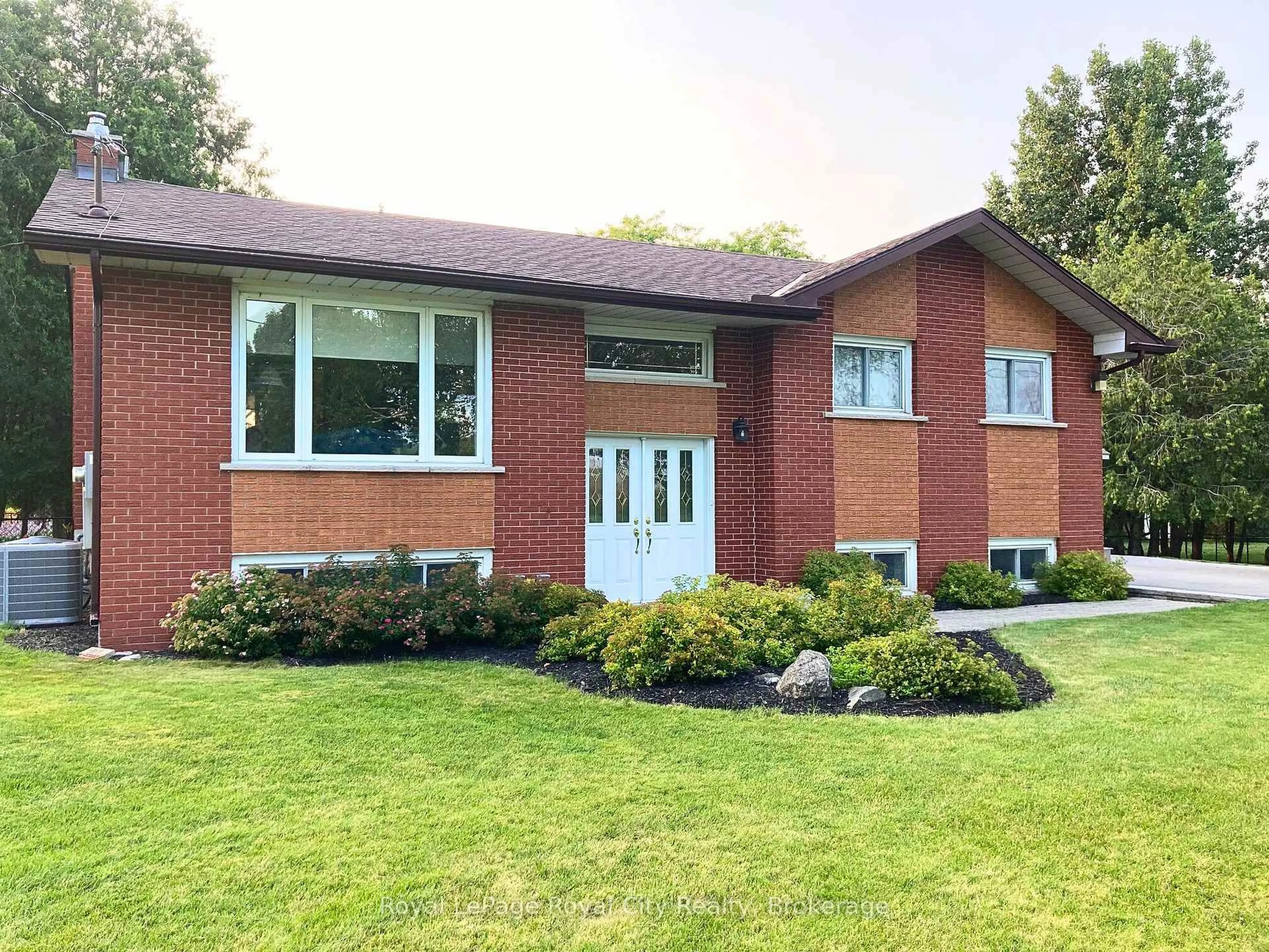Home with brick exterior material, street for 7430 Wellington Rd 51, Guelph/Eramosa Ontario N0B 1B0