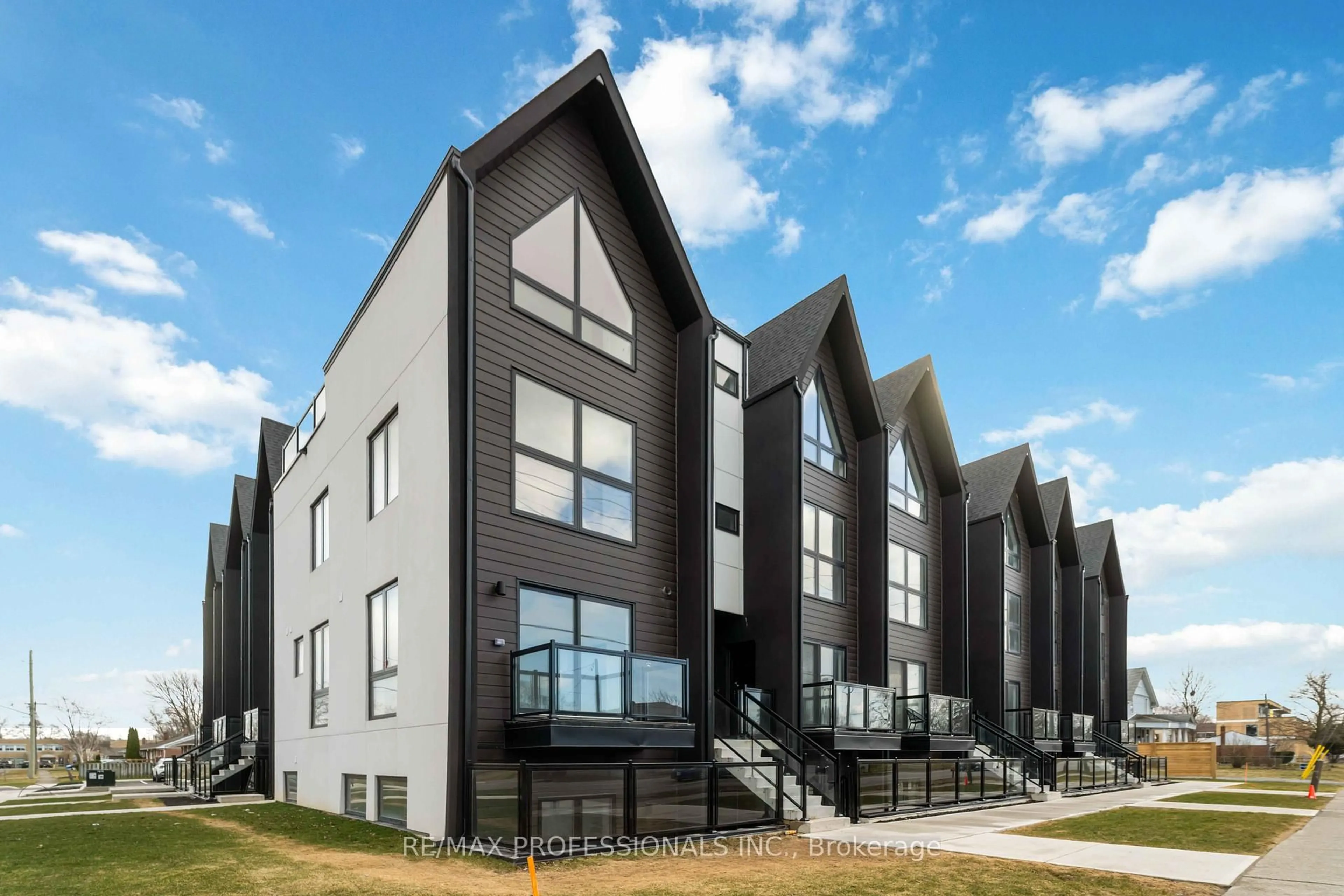 Unknown for 7277 Wilson Cres #106, Niagara Falls Ontario L2G 4R8