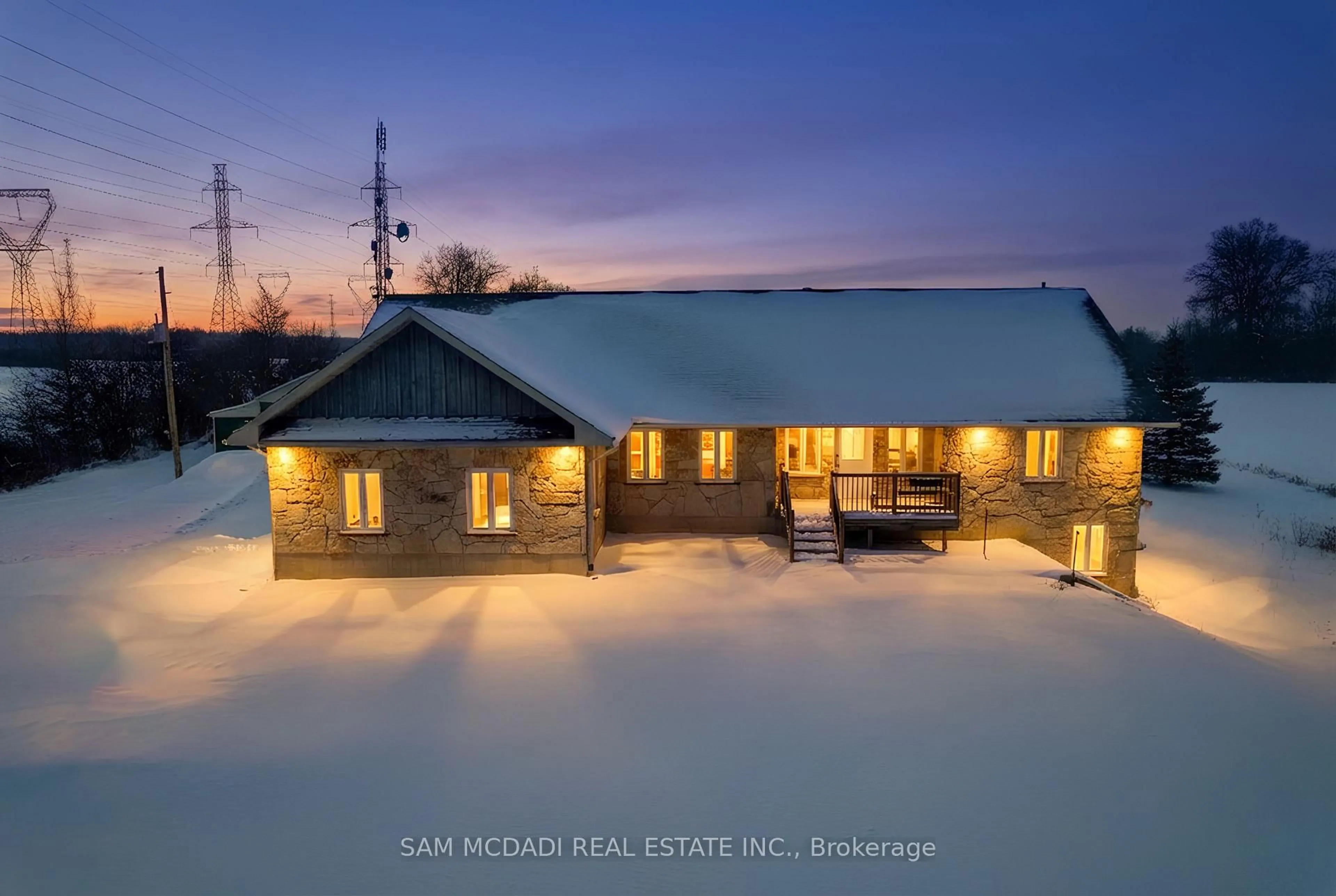 A pic from outside/outdoor area/front of a property/back of a property/a pic from drone, building for 107 6th Line, Haldimand Ontario N3W 1Y8