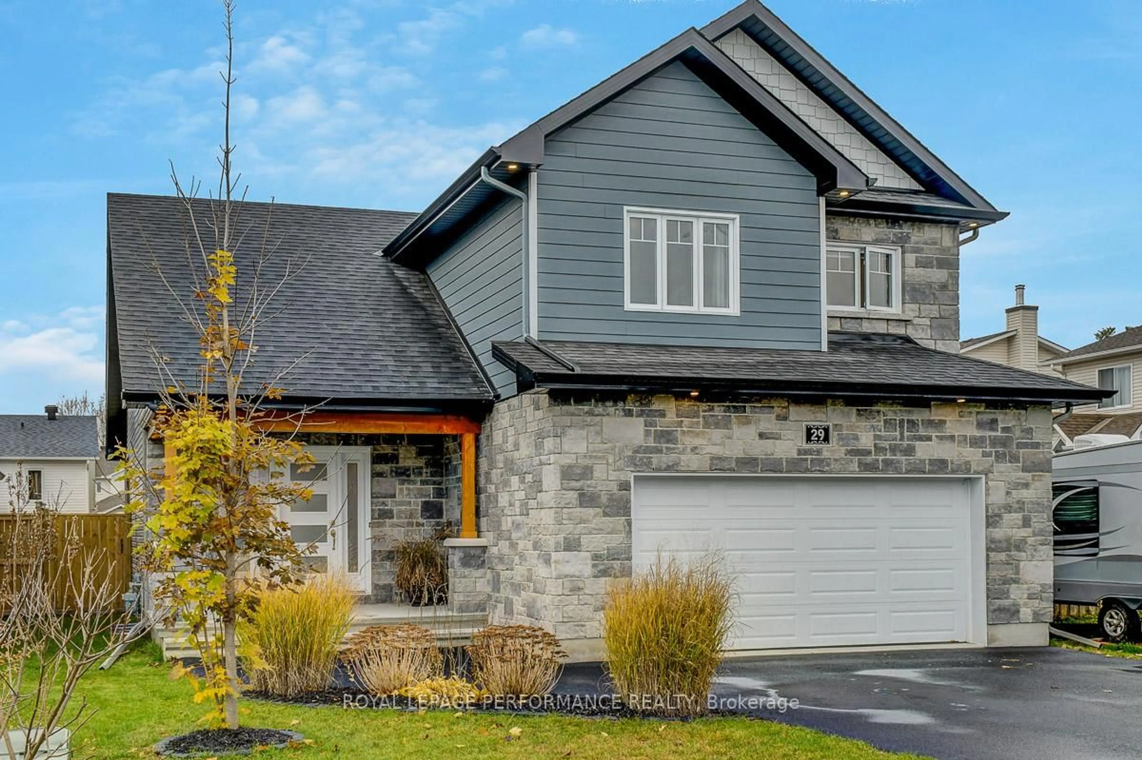 Home with brick exterior material, street for 29 Meadowlark St, Russell Ontario K4R 0B8