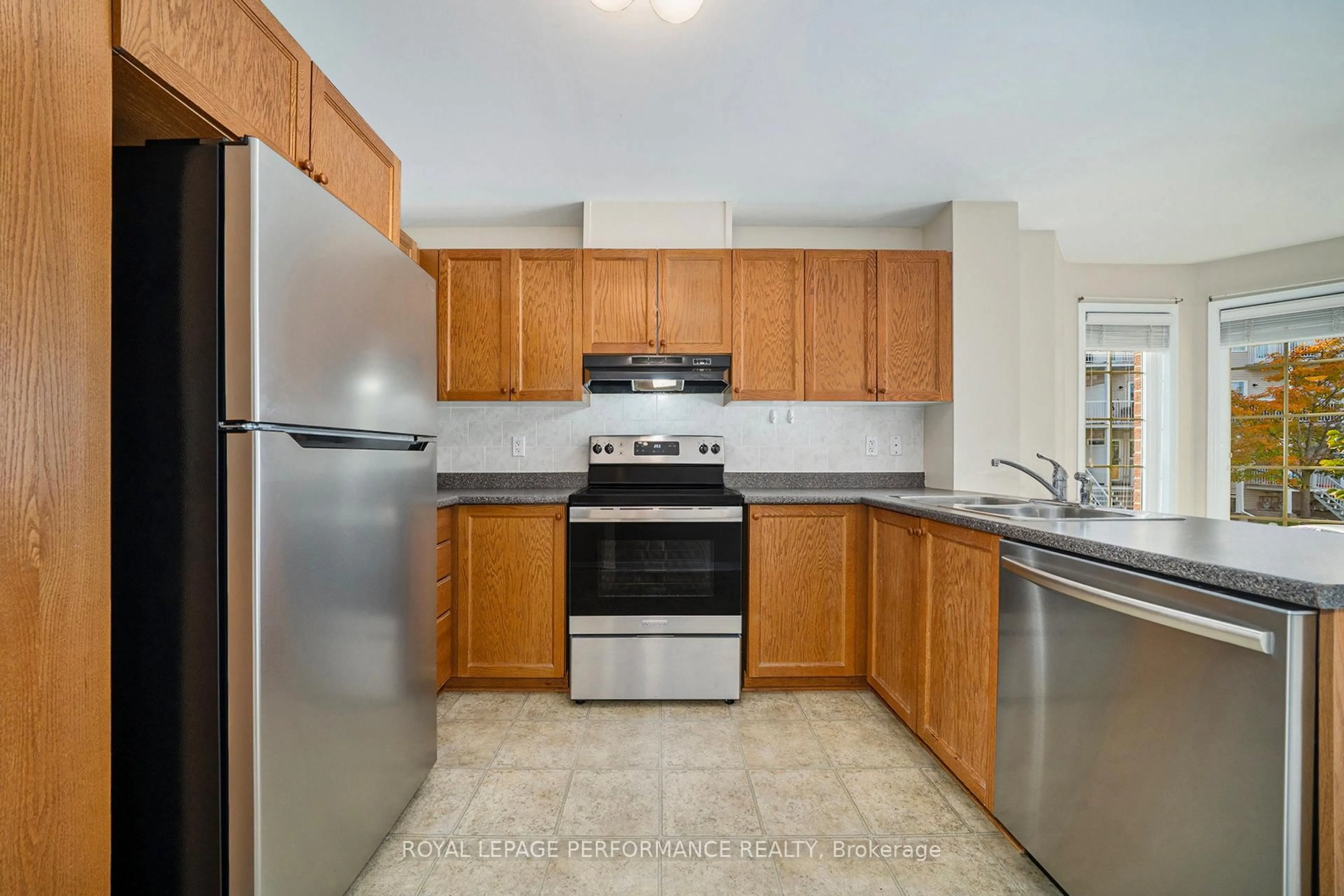 Standard kitchen, unknown for 130 Berrigan Dr #52, Ottawa Ontario K2J 0J3