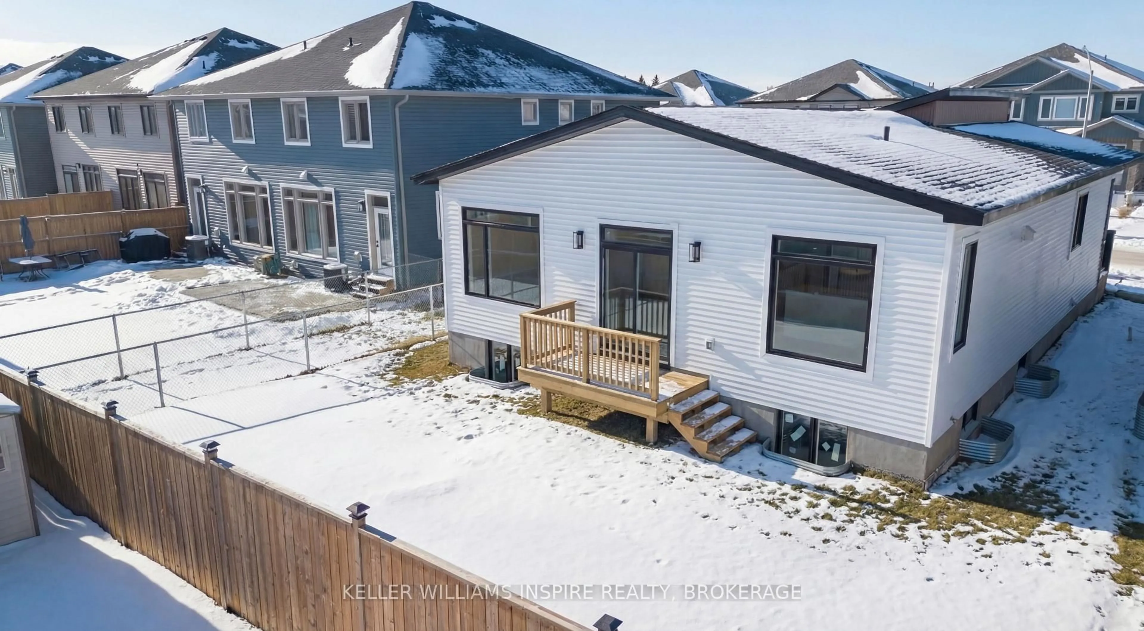 A pic from outside/outdoor area/front of a property/back of a property/a pic from drone, mountain view for 37 Dusenbury Dr, Bissett Creek Ontario K0H 2H0
