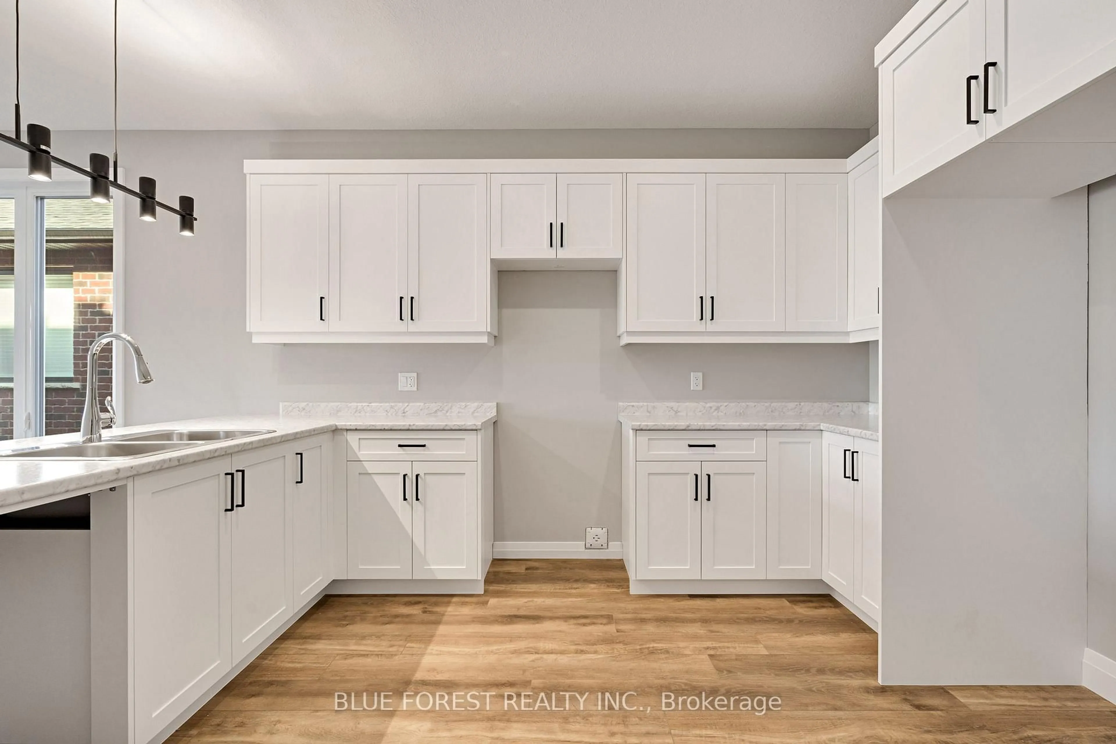 Unknown for 142 SHIRLEY St, Thames Centre Ontario N0M 2P0