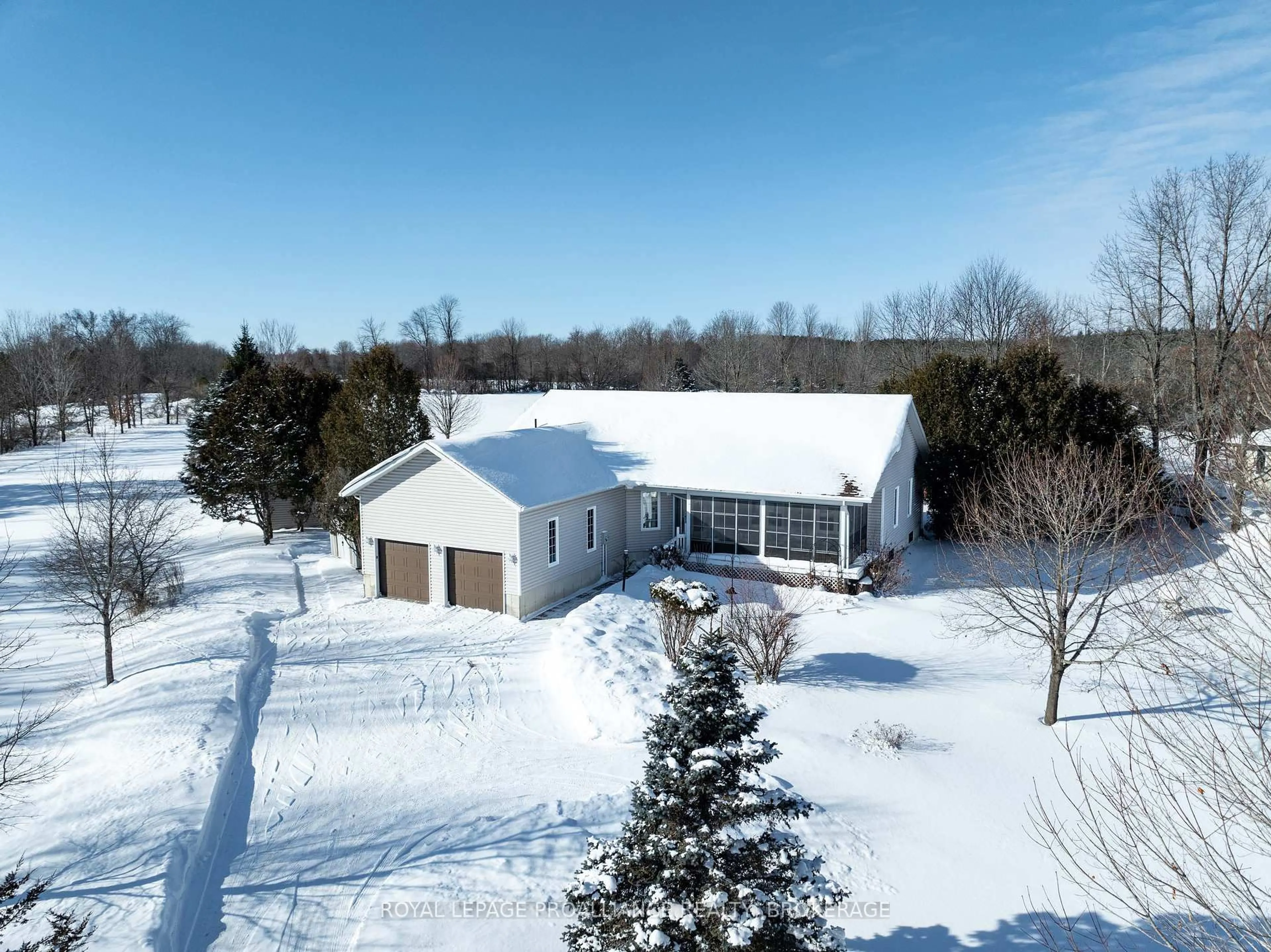 A pic from outside/outdoor area/front of a property/back of a property/a pic from drone, unknown for 9727 Highway 42, Rideau Lakes Ontario K0G 1X0