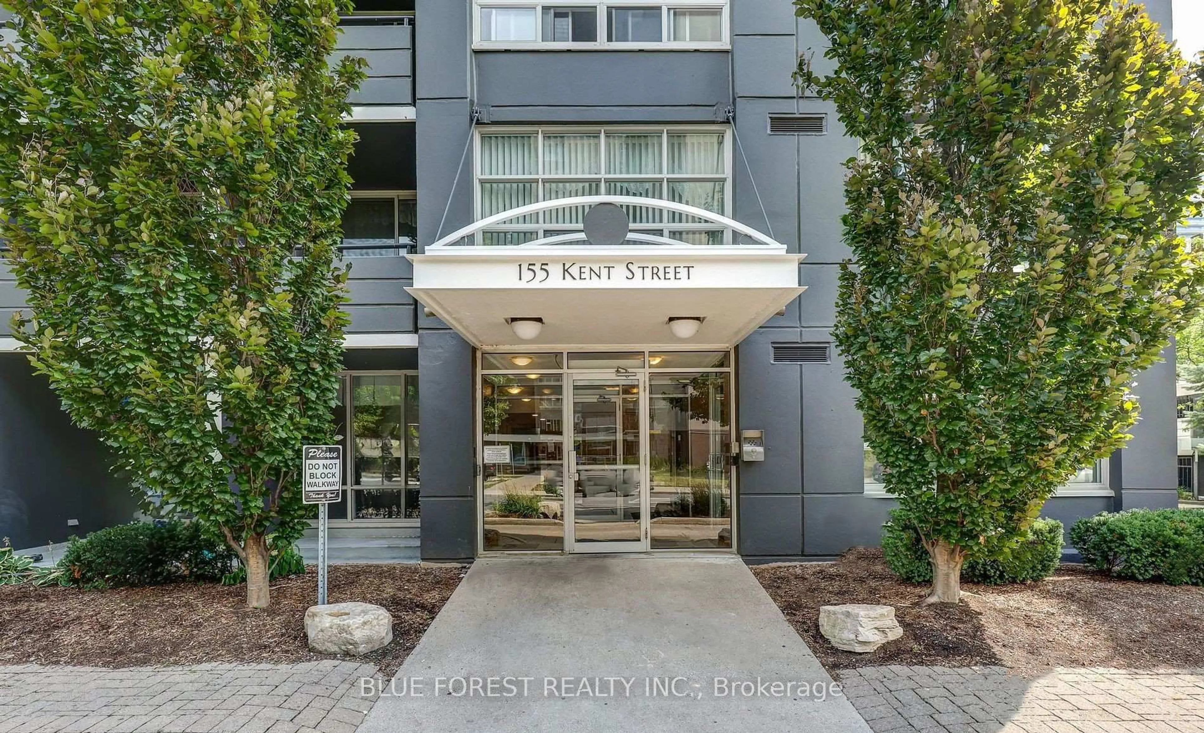 Indoor entryway for 155 Kent St #103, London East Ontario N6A 5N7