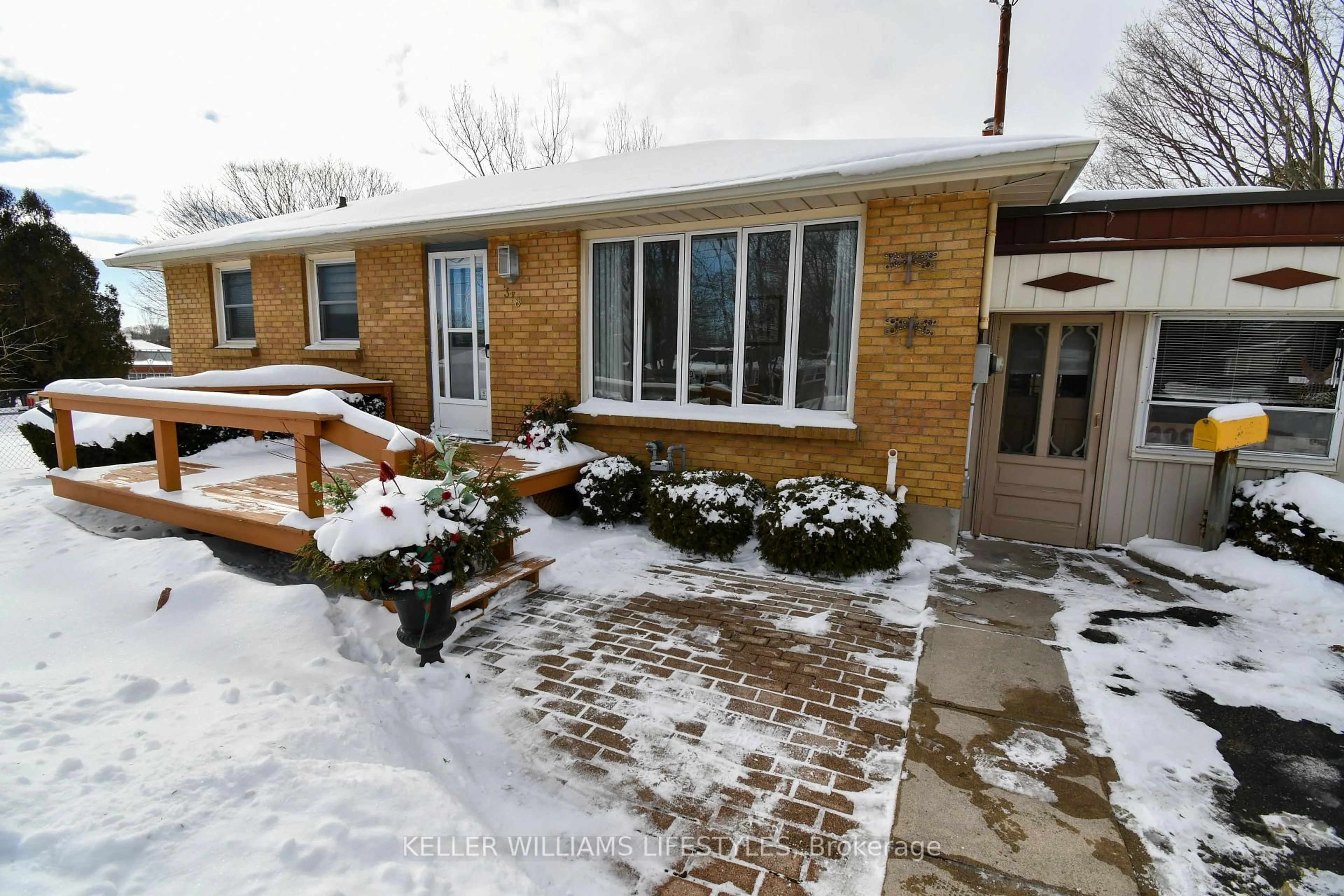 Unknown for 378 Carlow Rd, Central Elgin Ontario N5L 5B4