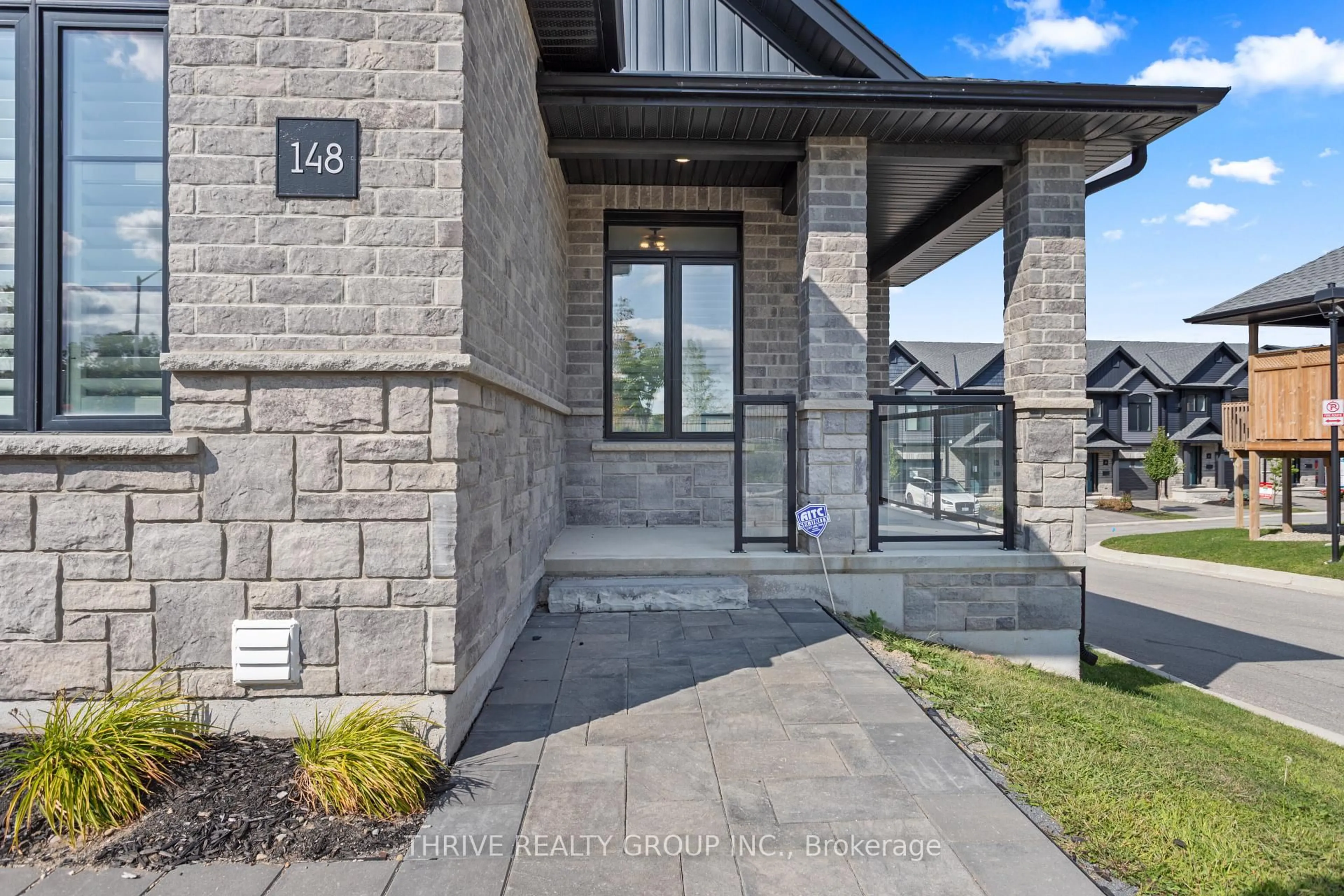 Home with brick exterior material, street for 2261 Linkway Blvd #148, London South Ontario N6K 2L4