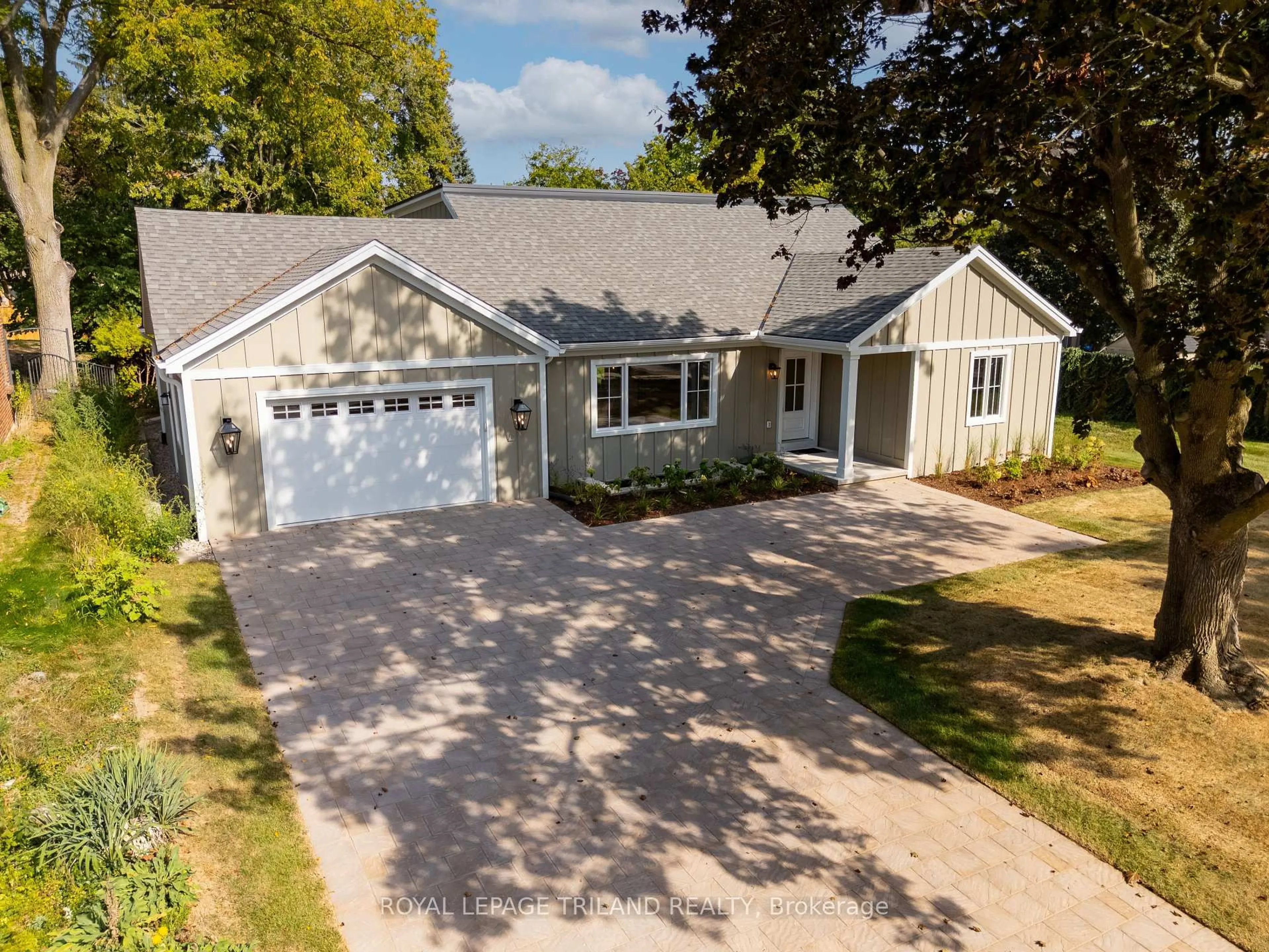 A pic from outside/outdoor area/front of a property/back of a property/a pic from drone, street for 520 Canterbury Rd, London North Ontario N6H 4R7