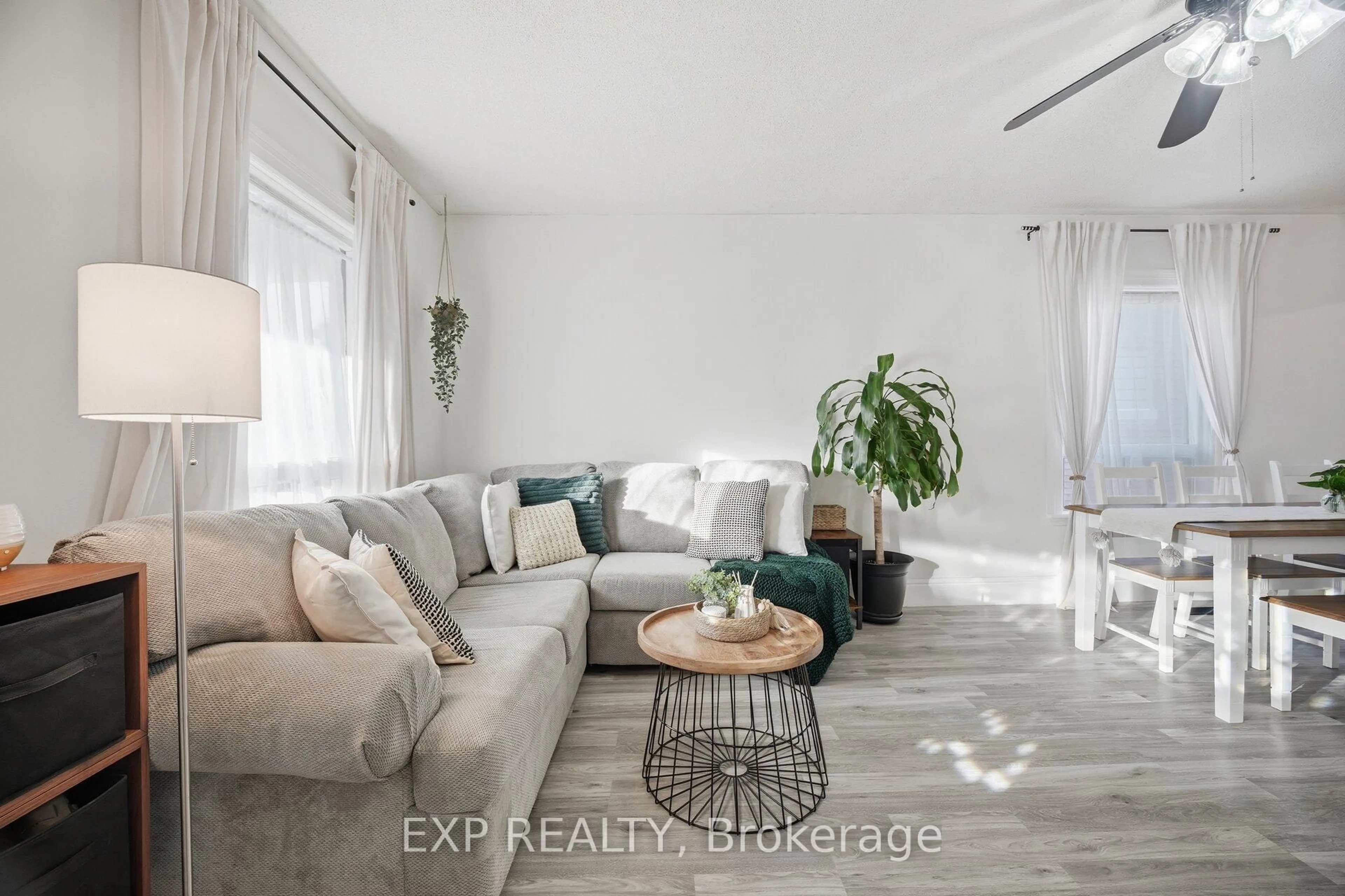 Living room with furniture, unknown for 253 Murray St, Brantford Ontario N3S 5S4