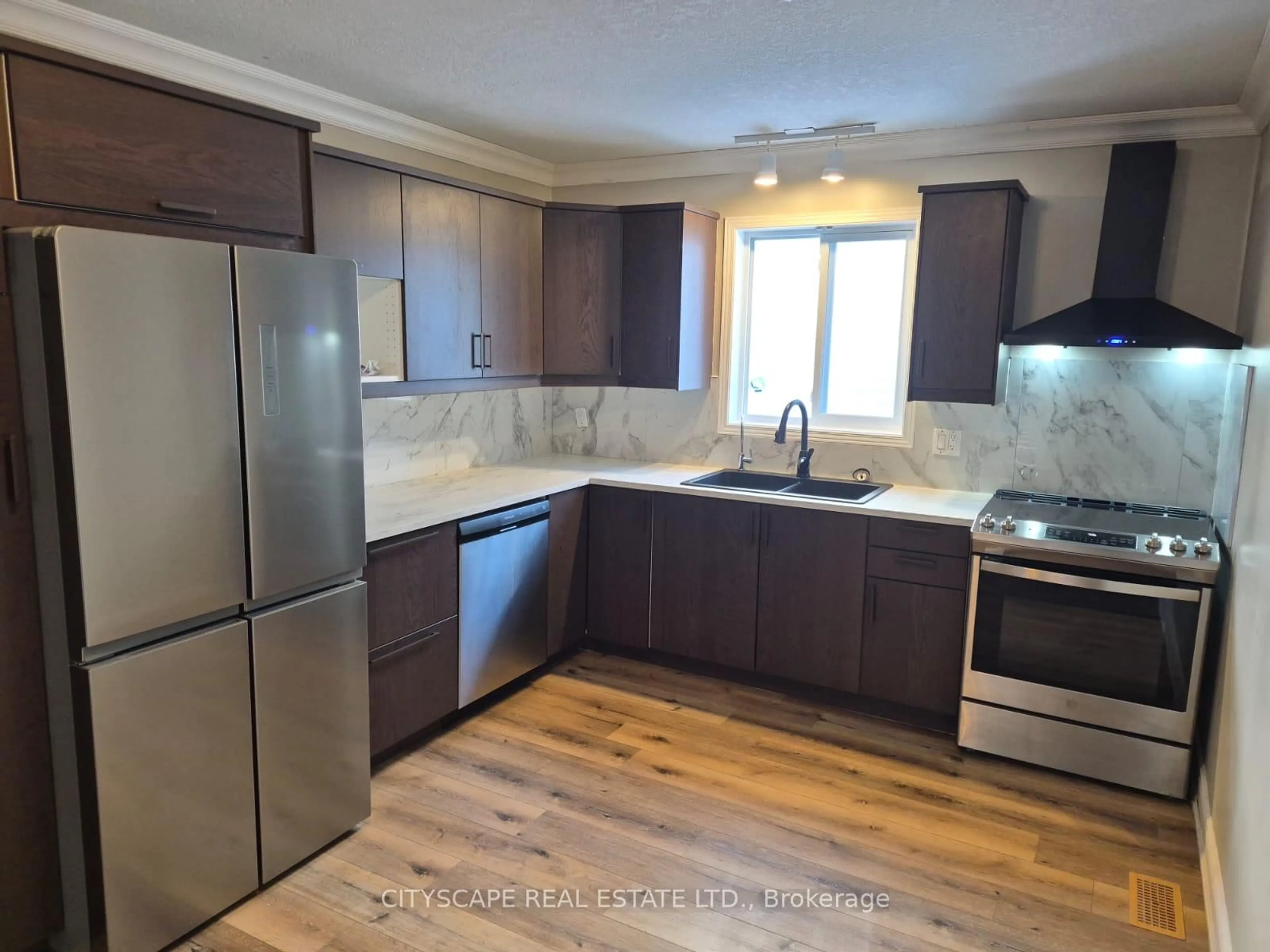 Open concept kitchen, unknown for 60 Castlewood Pl, Cambridge Ontario N1R 8K6