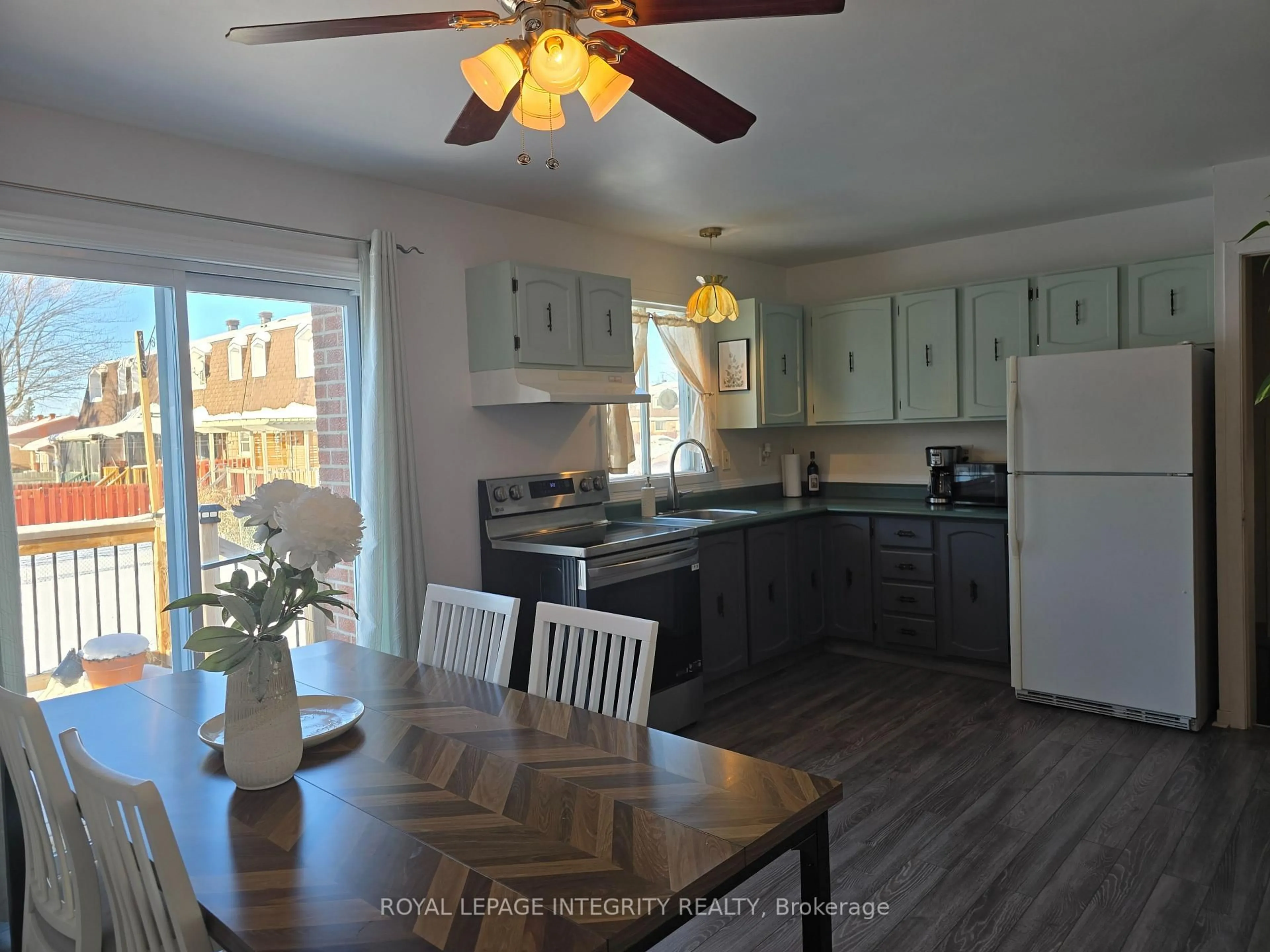 Open concept kitchen, unknown for 3264 Johnston Ave, Cornwall Ontario K6K 1H3