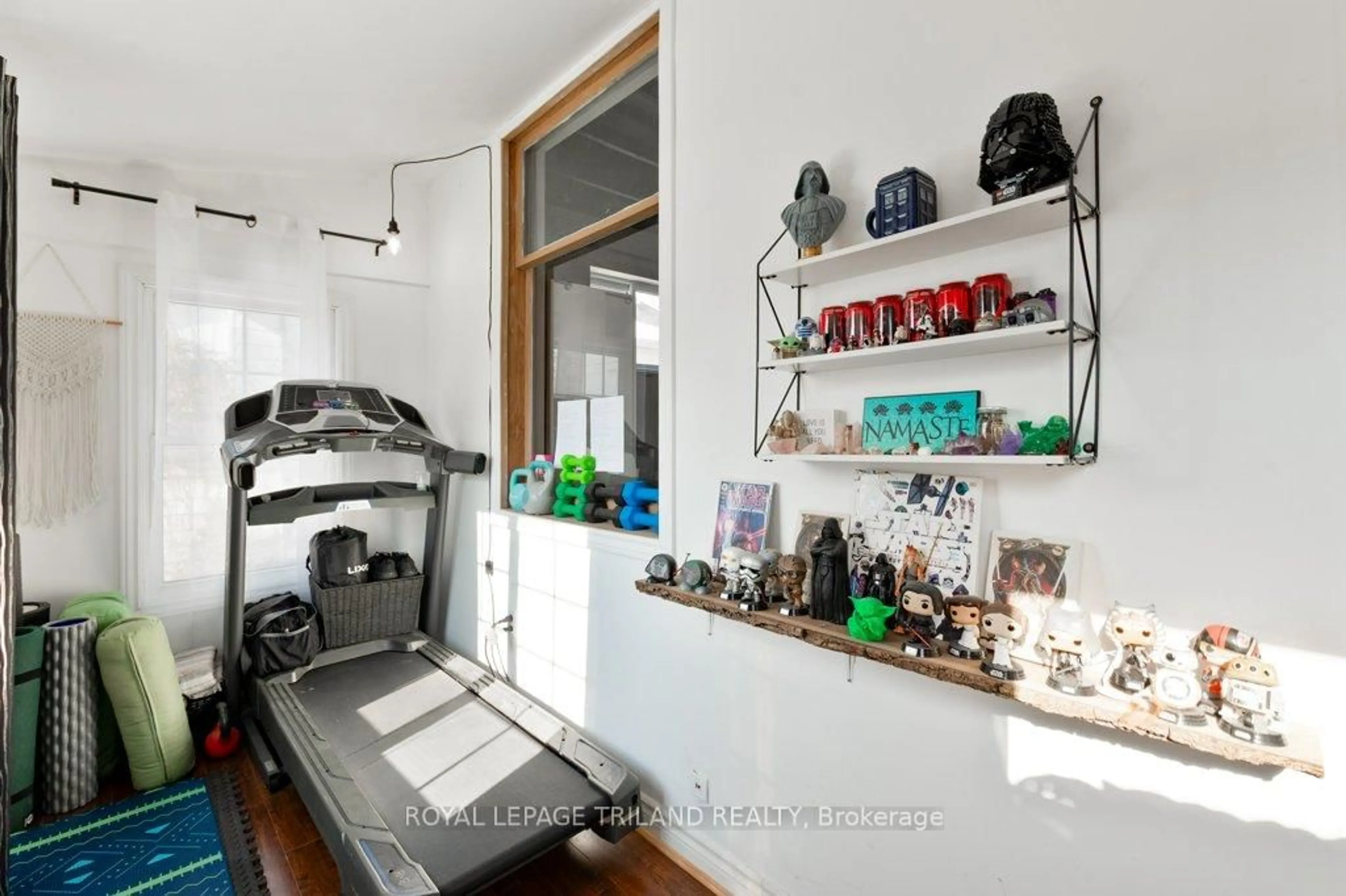 Unknown for 80 Edward St, St. Thomas Ontario N5P 1Y7