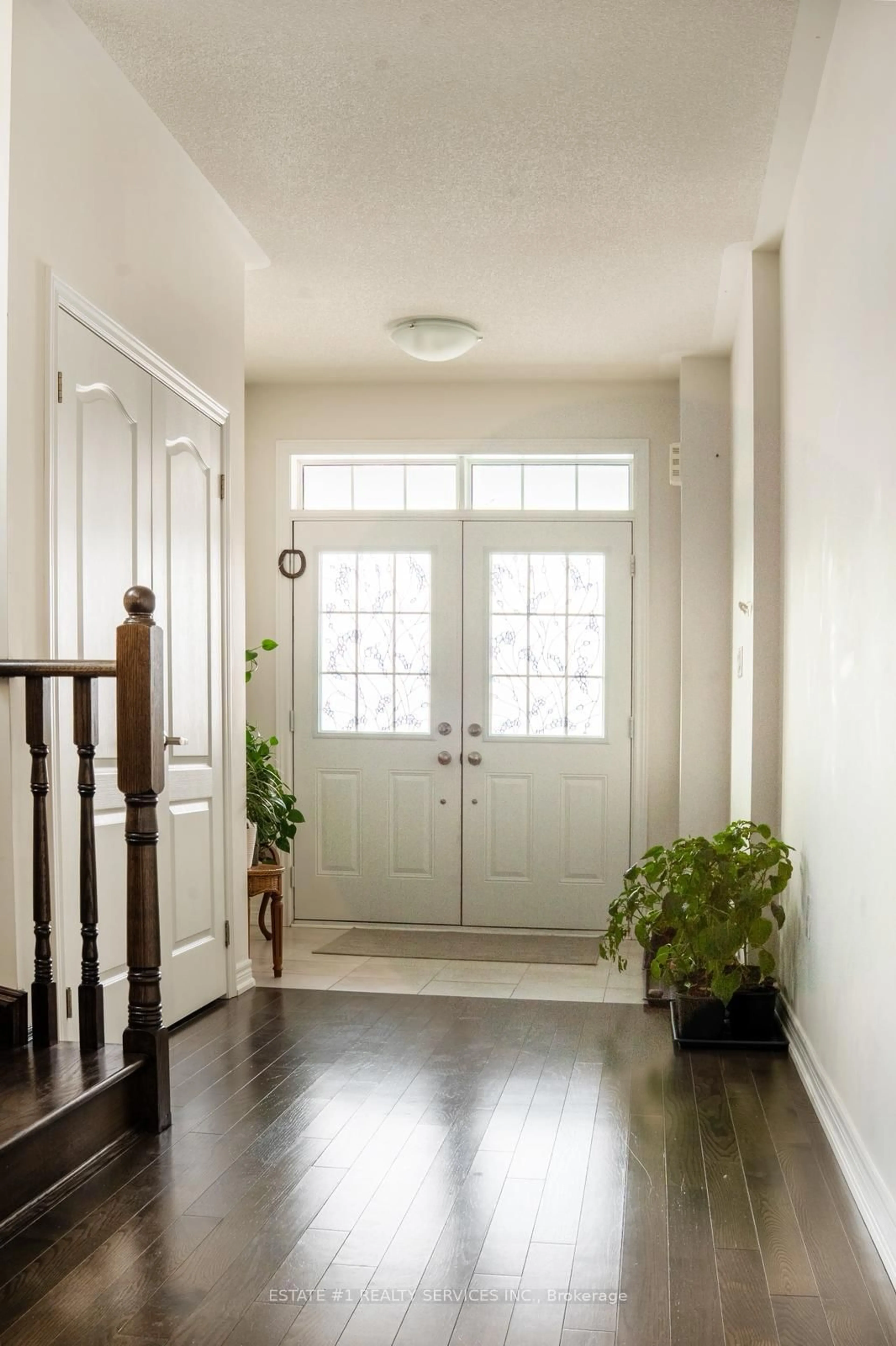 Indoor entryway for 116 Mutrie Blvd, Guelph/Eramosa Ontario N0B 2K0