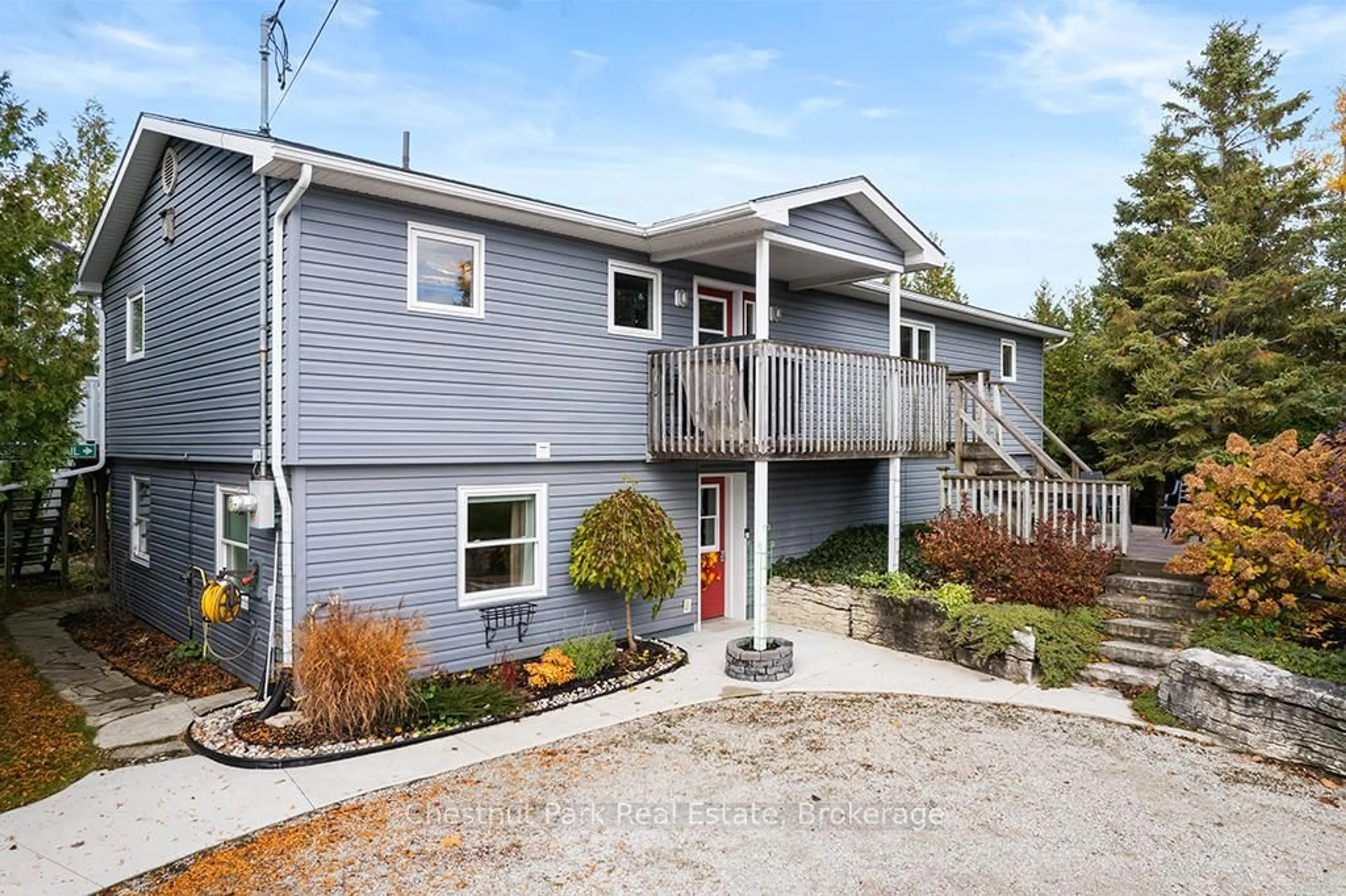 Home with vinyl exterior material, unknown for 45 Pedwell Dr, Northern Bruce Peninsula Ontario N0H 2R0