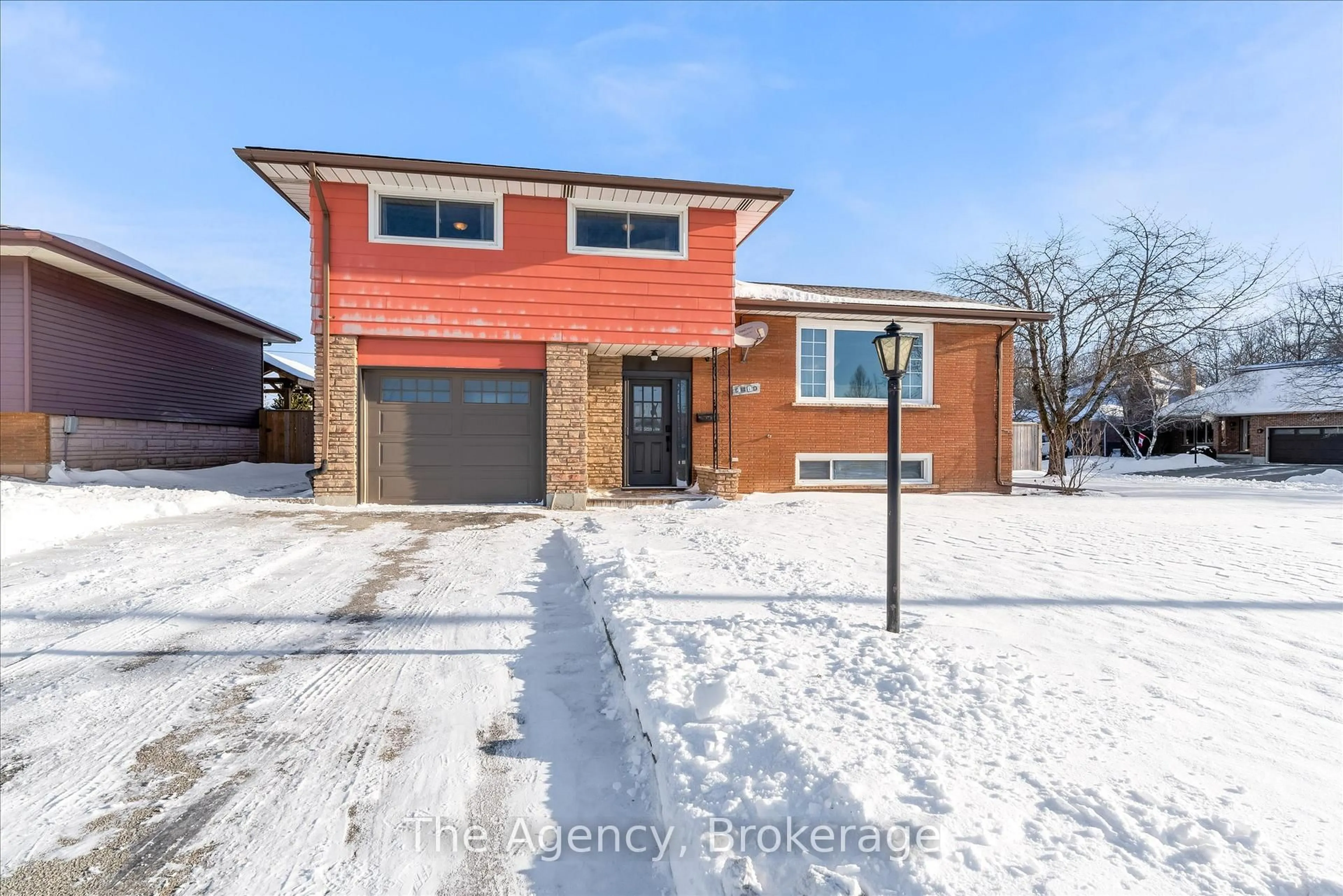 Home with brick exterior material, street for 8680 Furlong Ave, Niagara Falls Ontario L2G 6X1