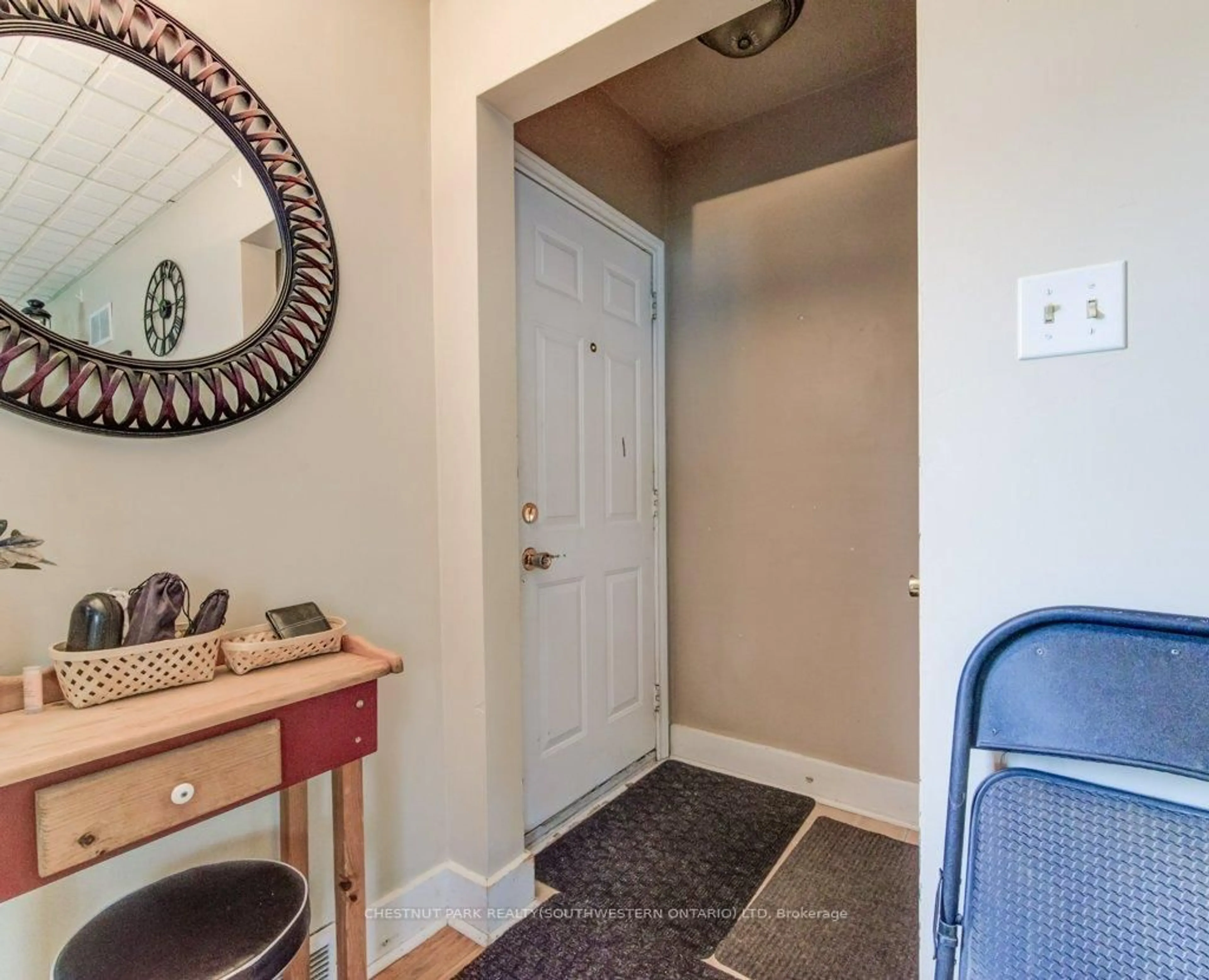 Indoor entryway for 56 Lilac St, Waterloo Ontario N2G 3A8