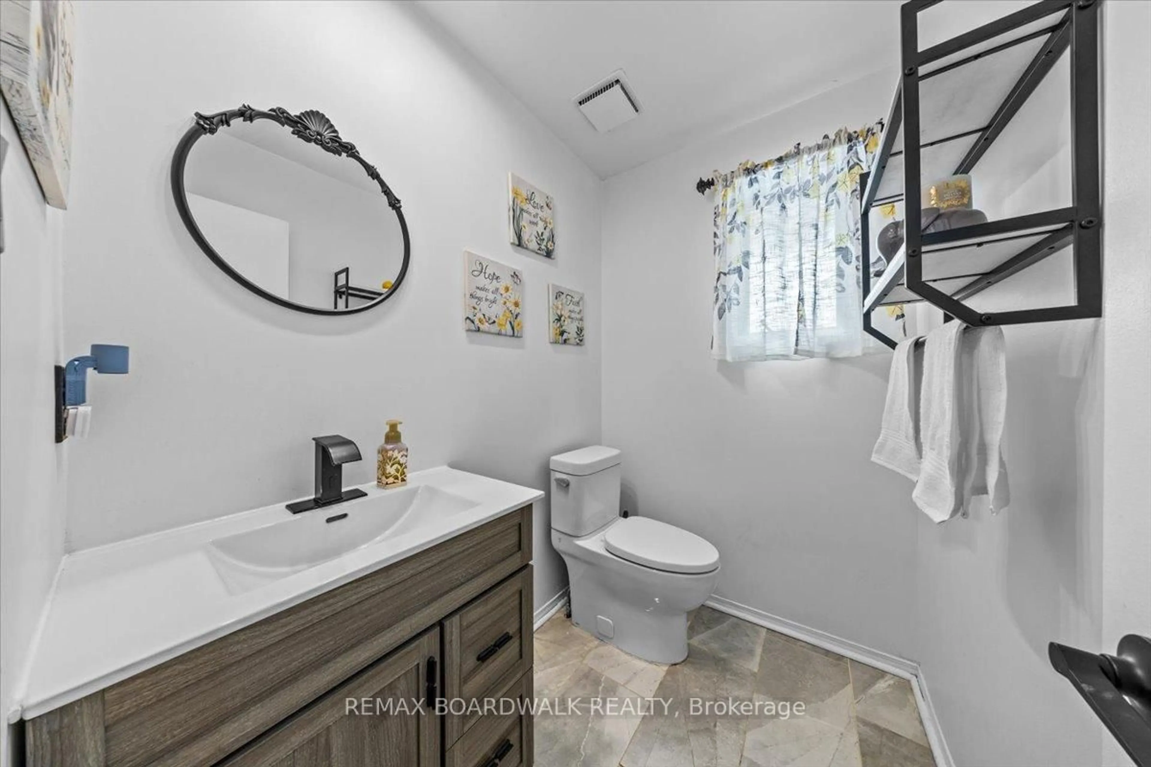 Standard bathroom, ceramic/tile floor for 294 Valade Cres, Orleans Ontario K4A 2X3