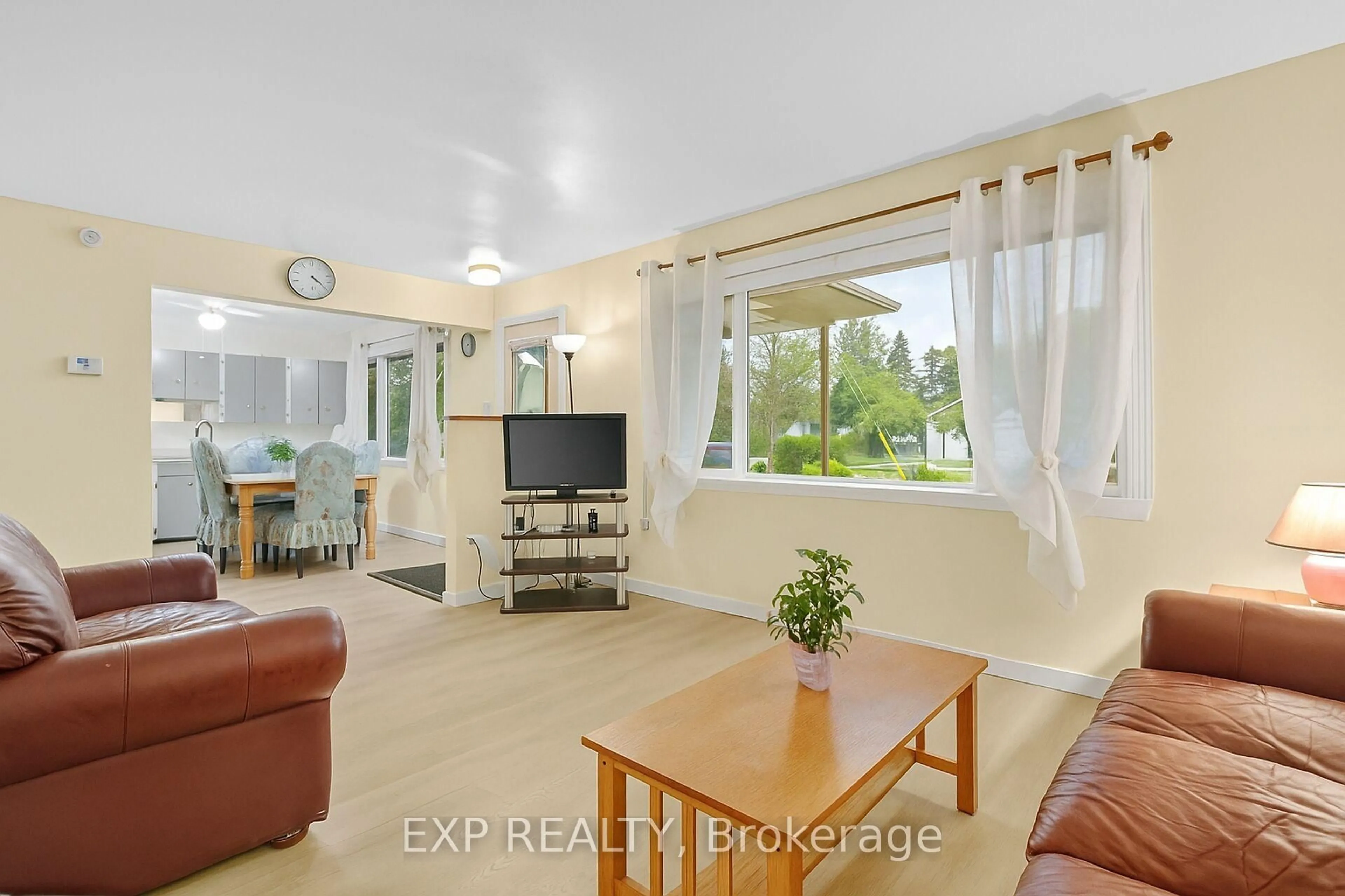 Living room with furniture, unknown for 41 HWY 5 W St, South Dundas Ontario K0C 1X0