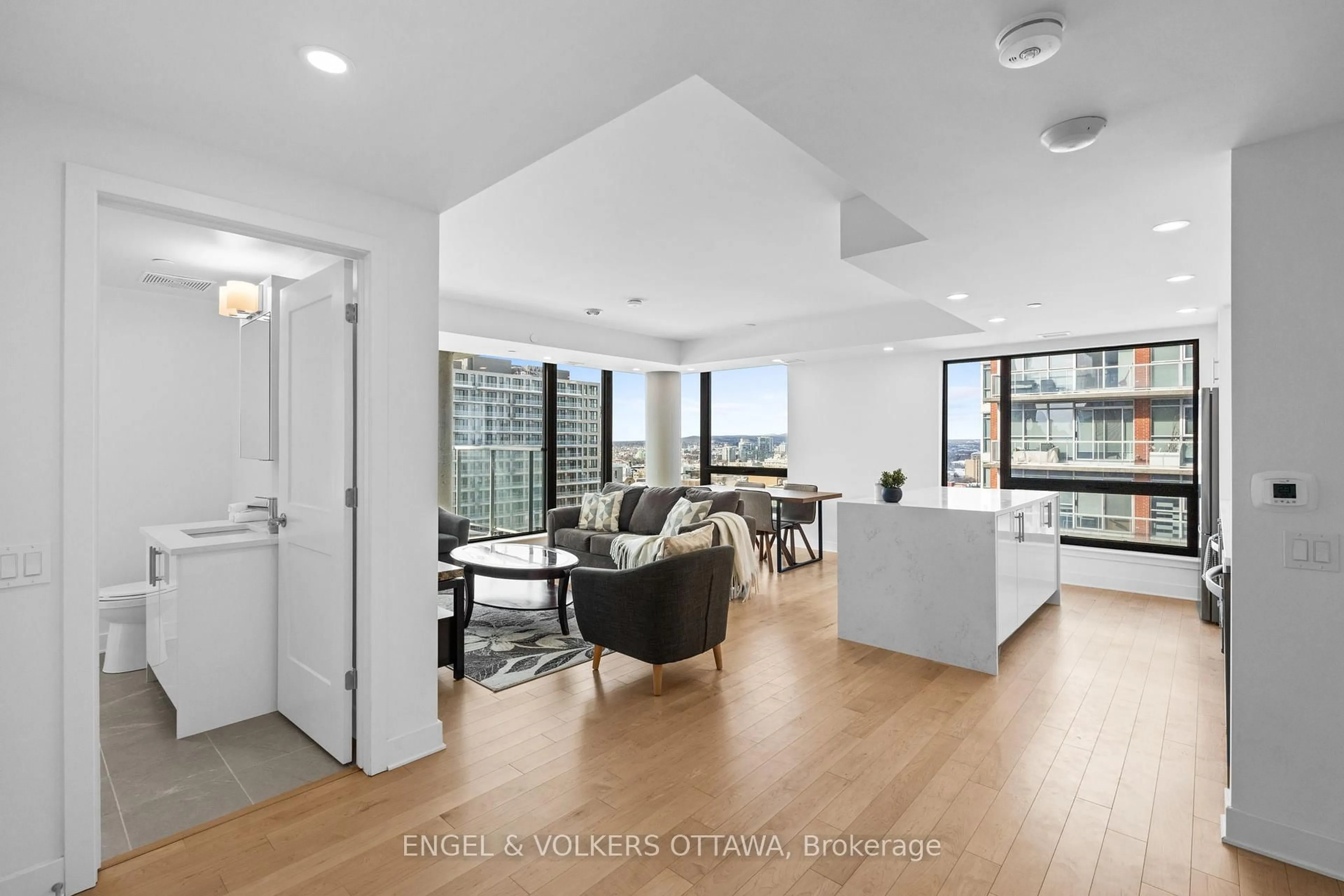 Unknown for 180 George St #1802, Ottawa Ontario K1N 0G8