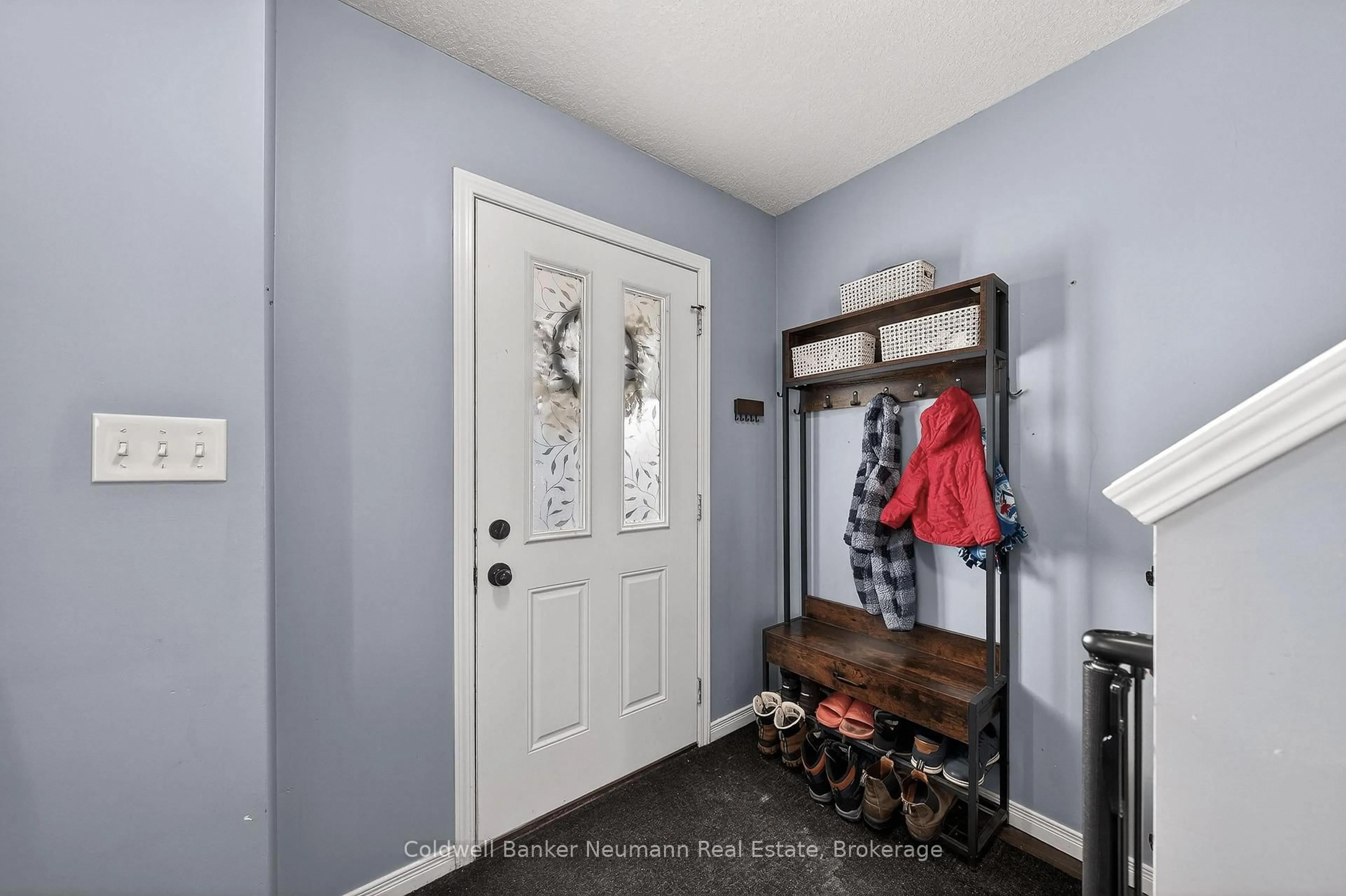 Indoor entryway for 35 Mountford Dr #107, Guelph Ontario N1E 0G6