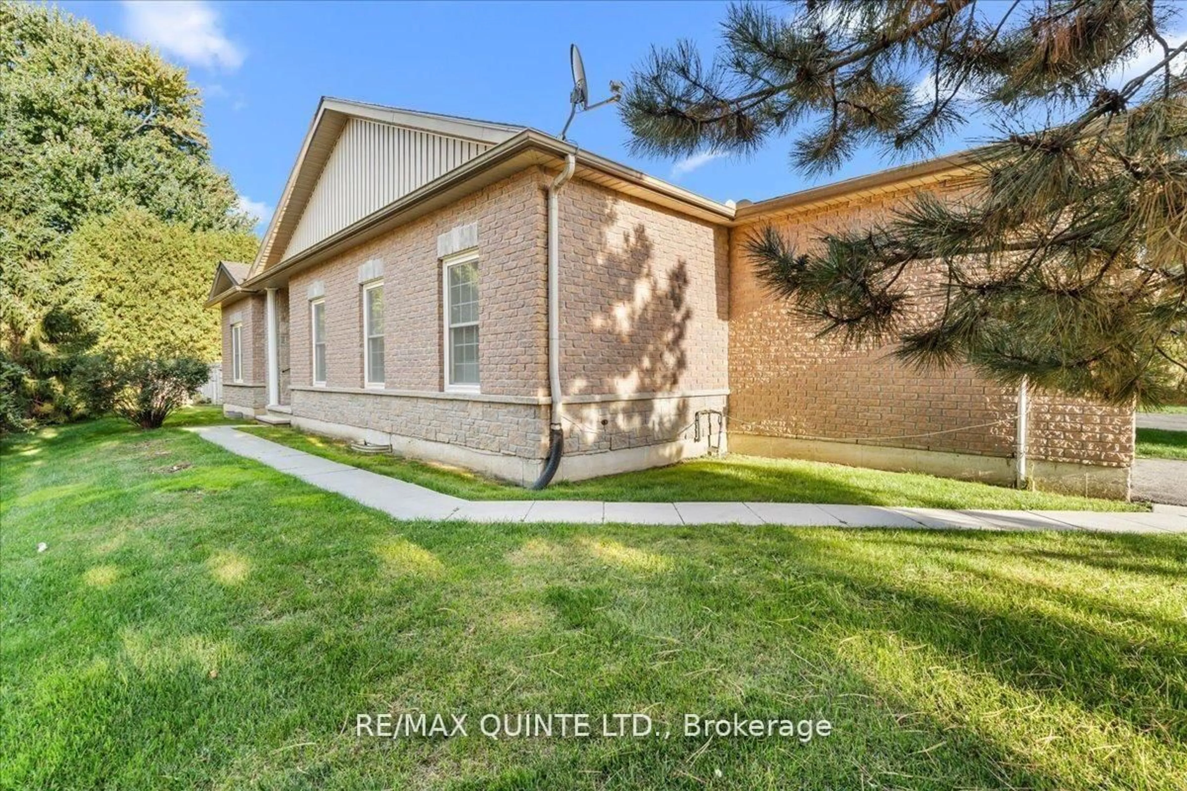 Unknown for 1 Rosemary Crt #23, Prince Edward County Ontario K0K 2T0