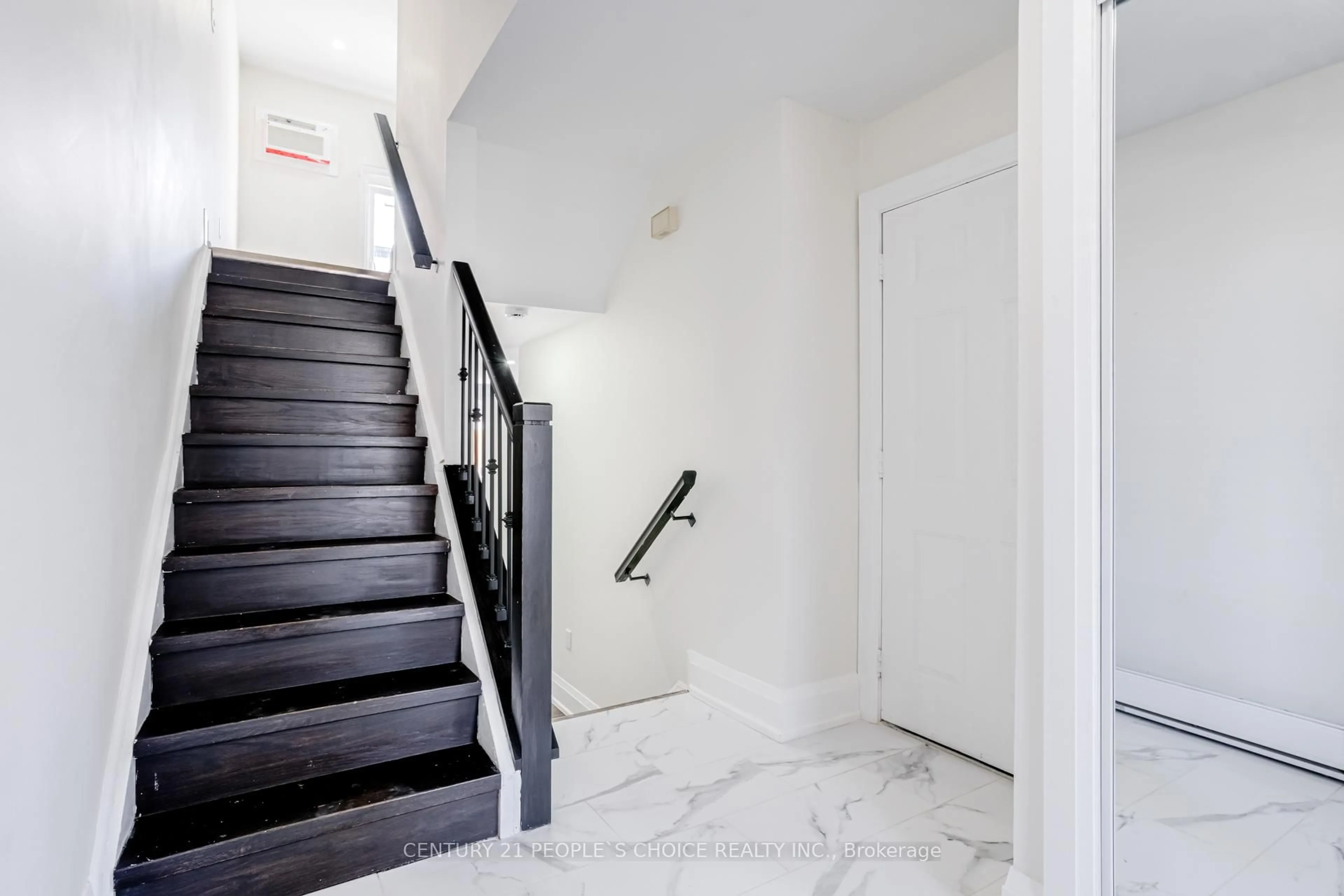 Unknown for 445 Stone Church Rd #24, Hamilton Ontario L9B 2L5