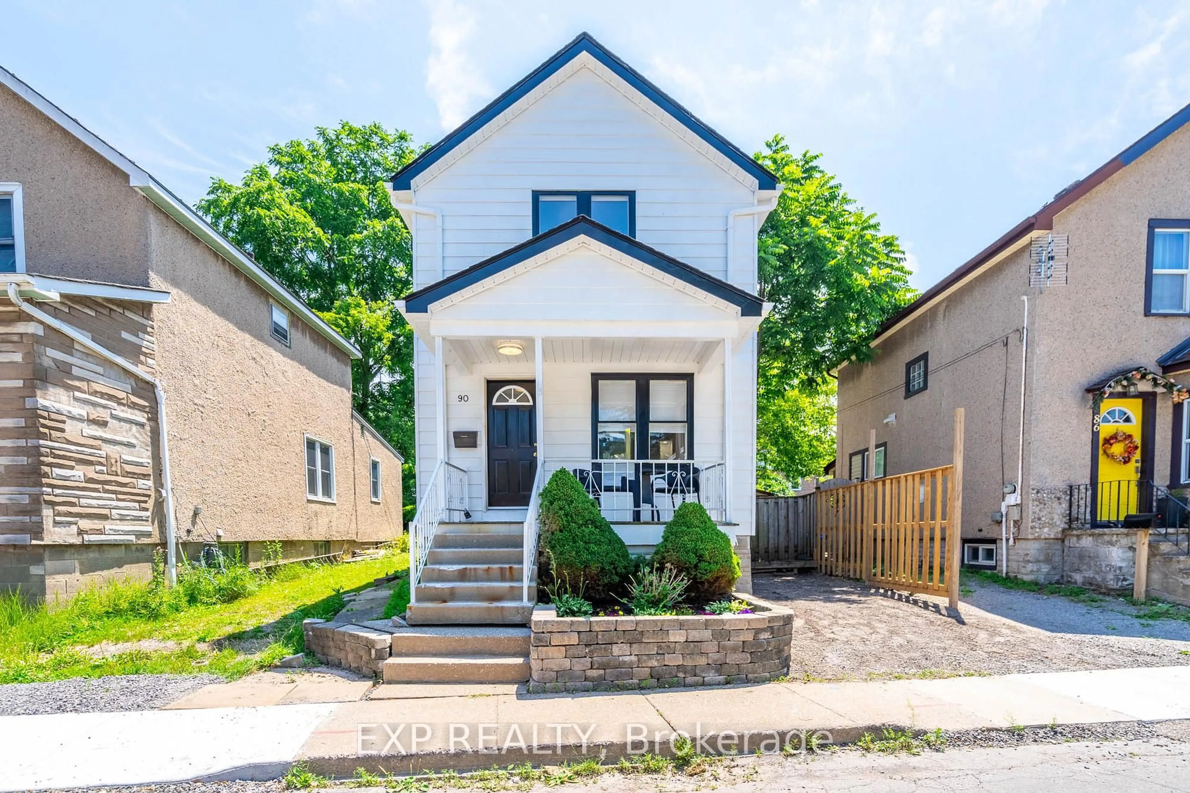 Home with brick exterior material, street for 90 Margery Rd, Welland Ontario L3B 2P8