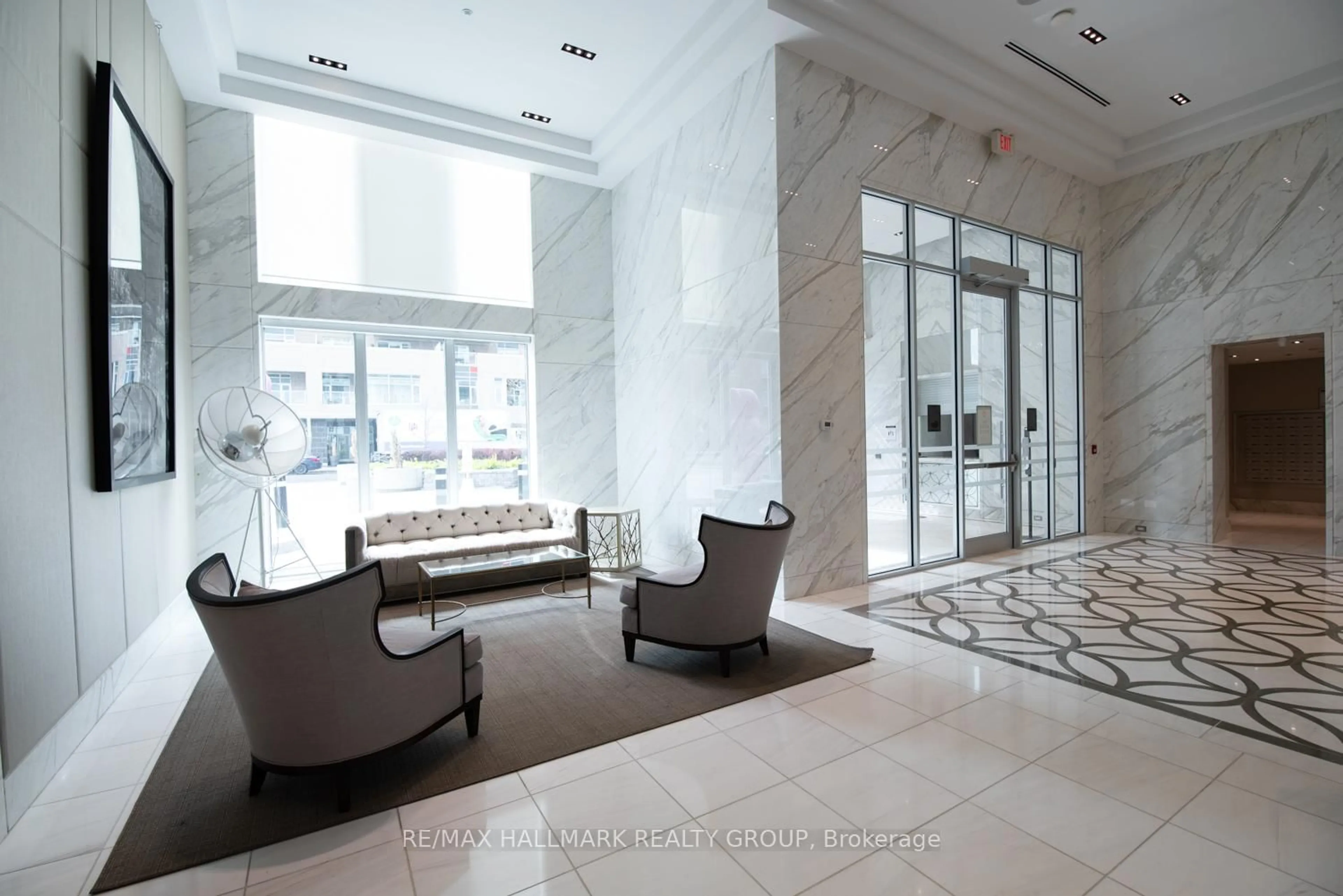 Lobby for 111 Champagne Ave #611, Ottawa Ontario K1S 5V3