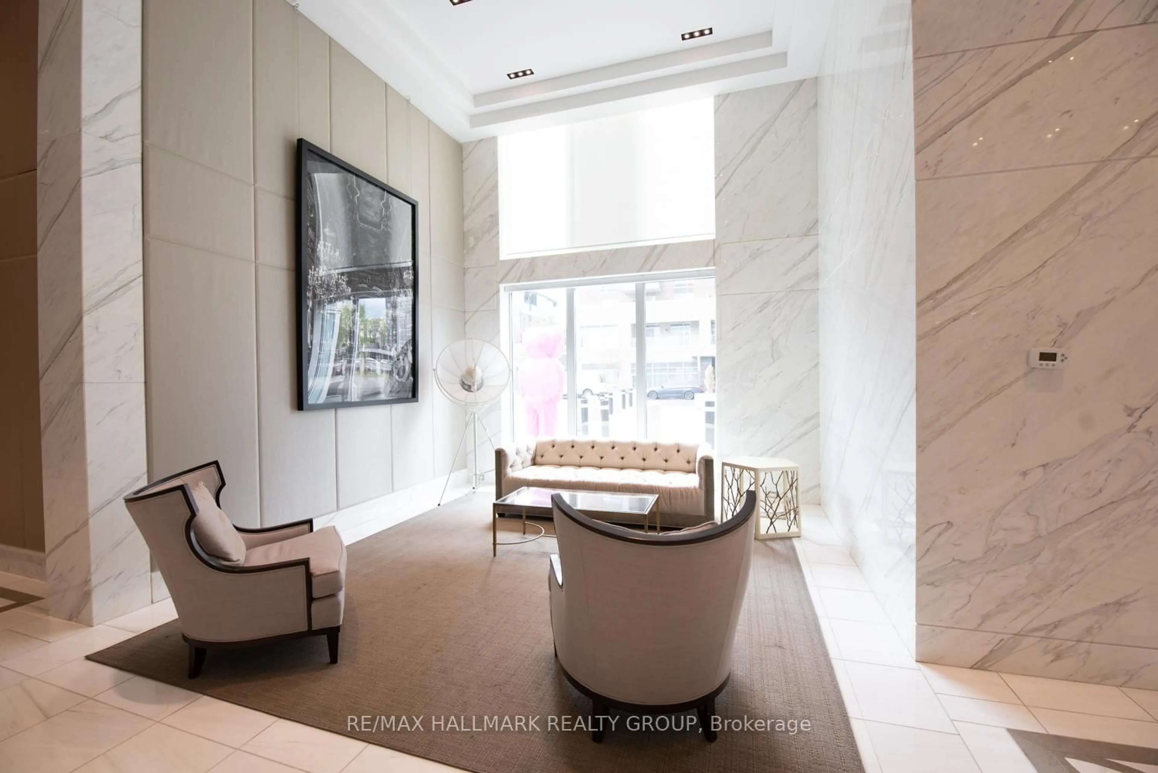 Unknown for 111 Champagne Ave #1805, Ottawa Ontario K1S 5V3