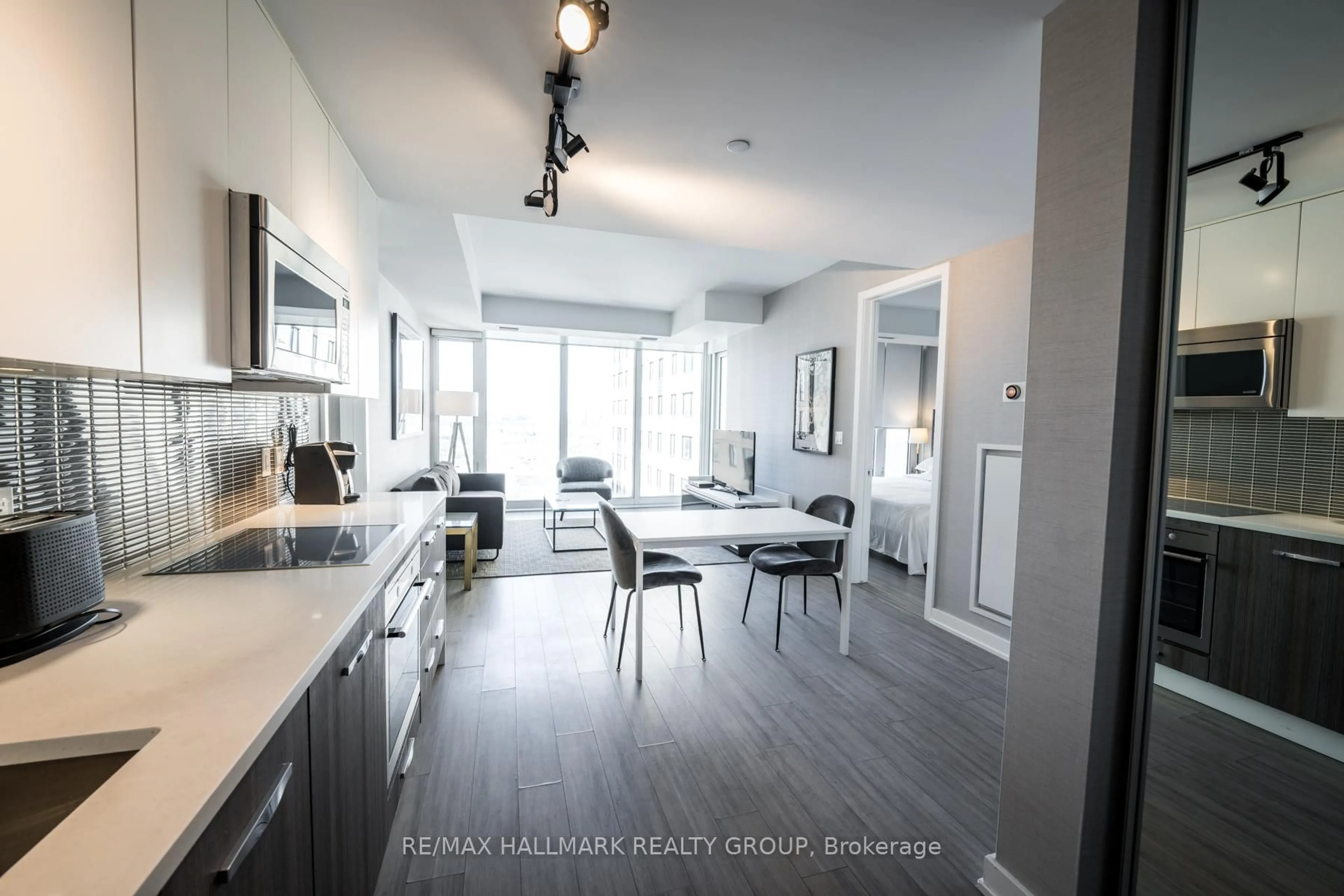 Open concept kitchen, unknown for 111 Champagne Ave #1805, Ottawa Ontario K1S 5V3