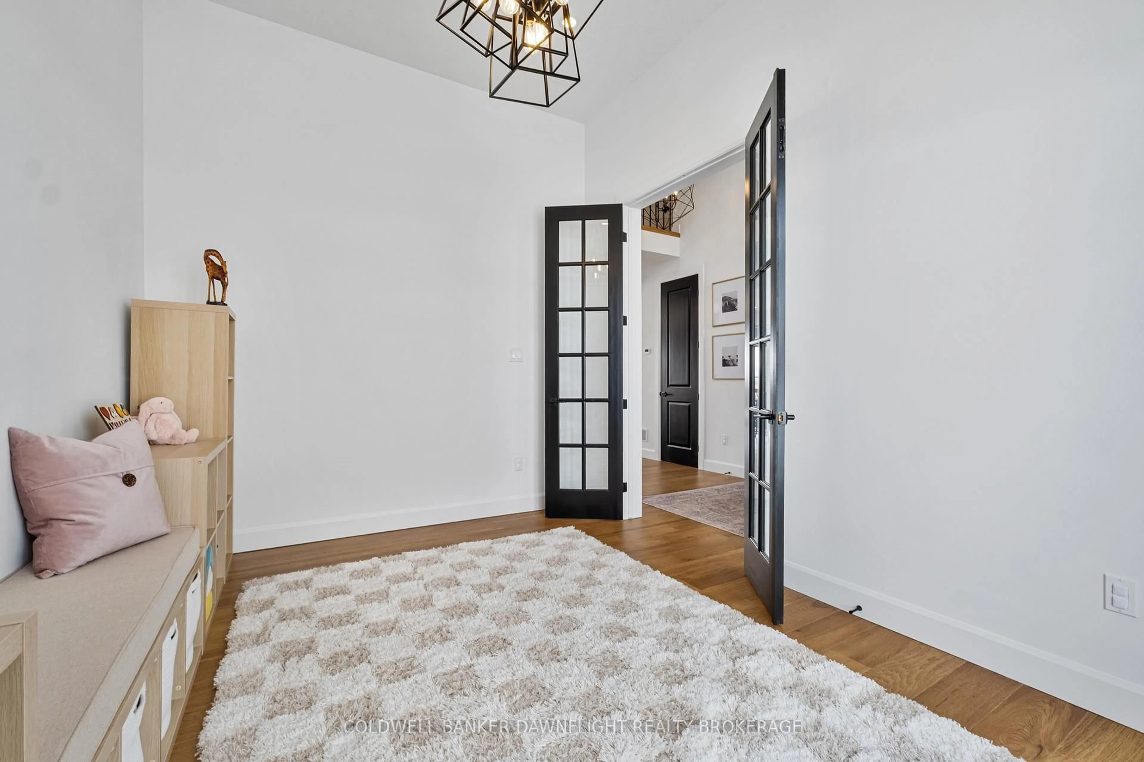 Indoor entryway for 160 Foxborough Pl, Thames Centre Ontario N0M 2P0