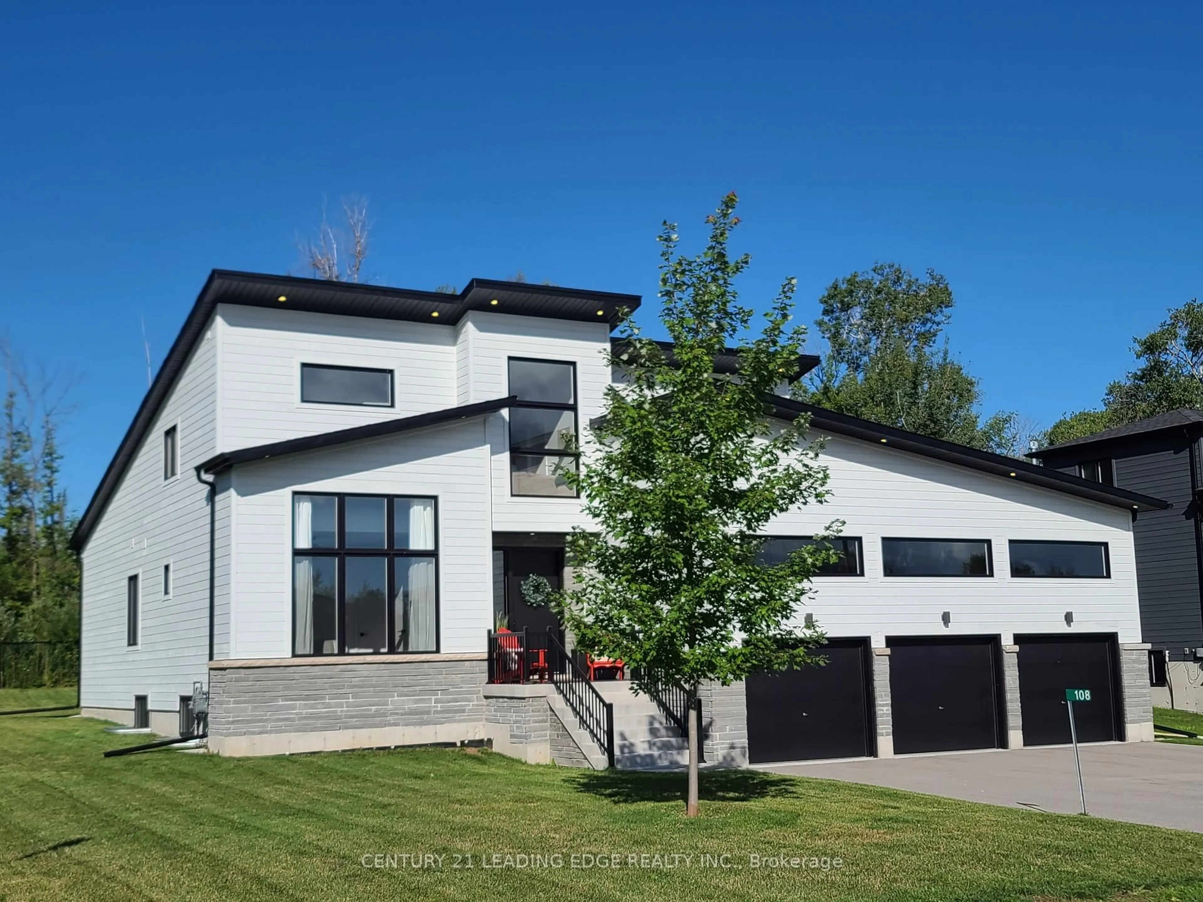 Home with brick exterior material, street for 108 Goldie Crt, Blue Mountains Ontario N0H 1J0