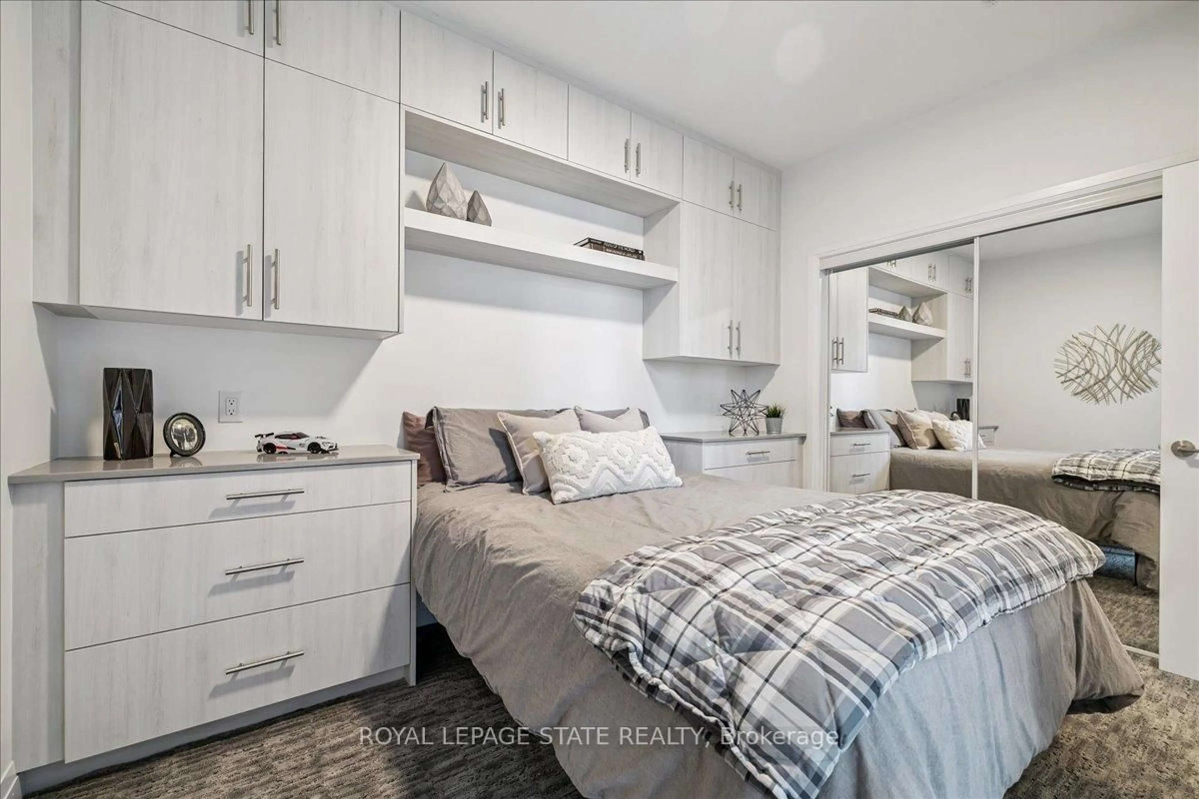 Bedroom with bed, unknown for 16 Concord Pl #150, Grimsby Ontario L3M 0J1