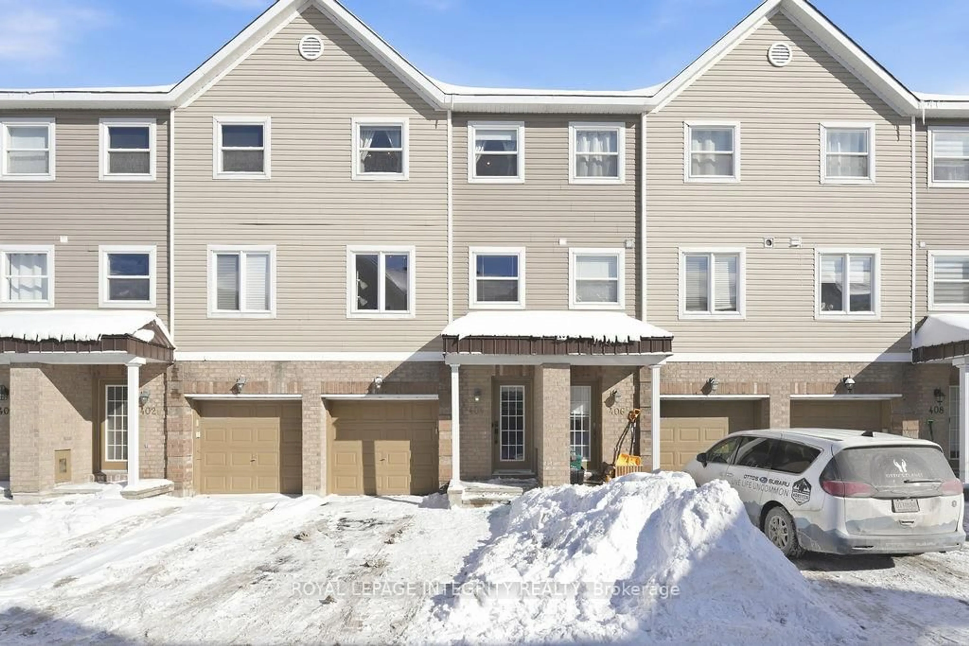 Unknown for 404 Sadar Private, Ottawa Ontario K2J 3T3