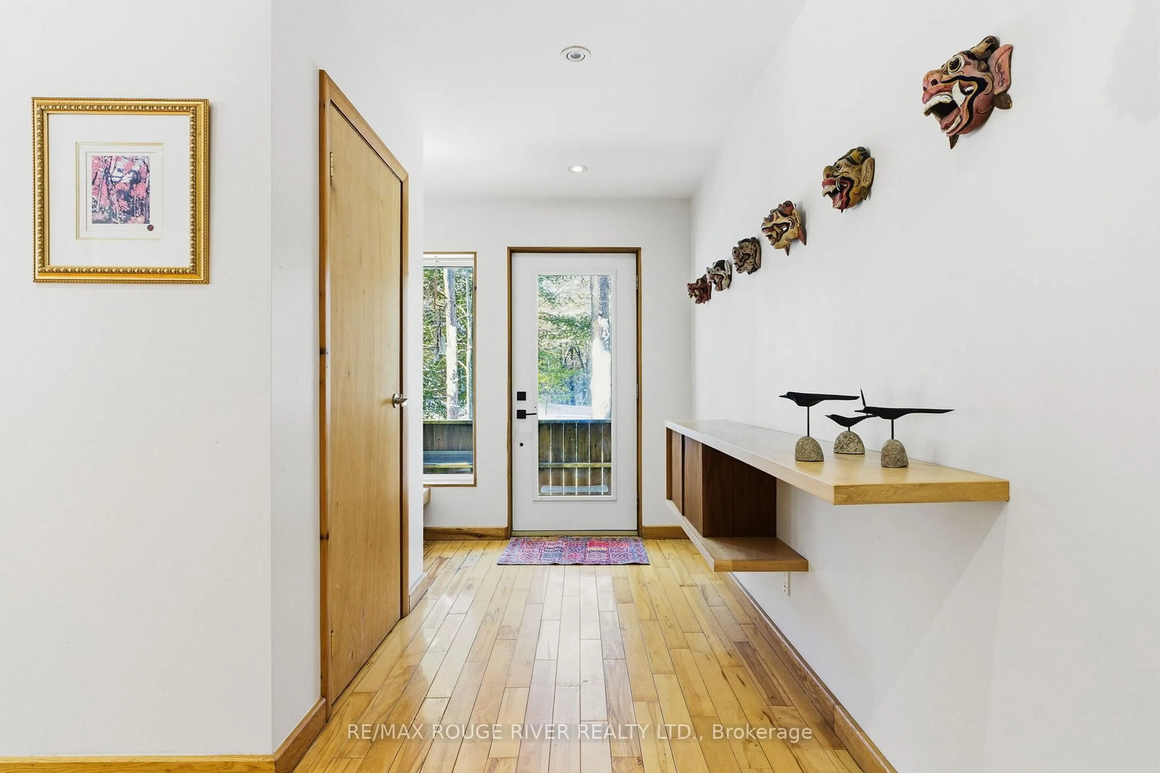 Indoor entryway for 377 CLARKSON Rd, Cramahe Ontario K0K 1M0