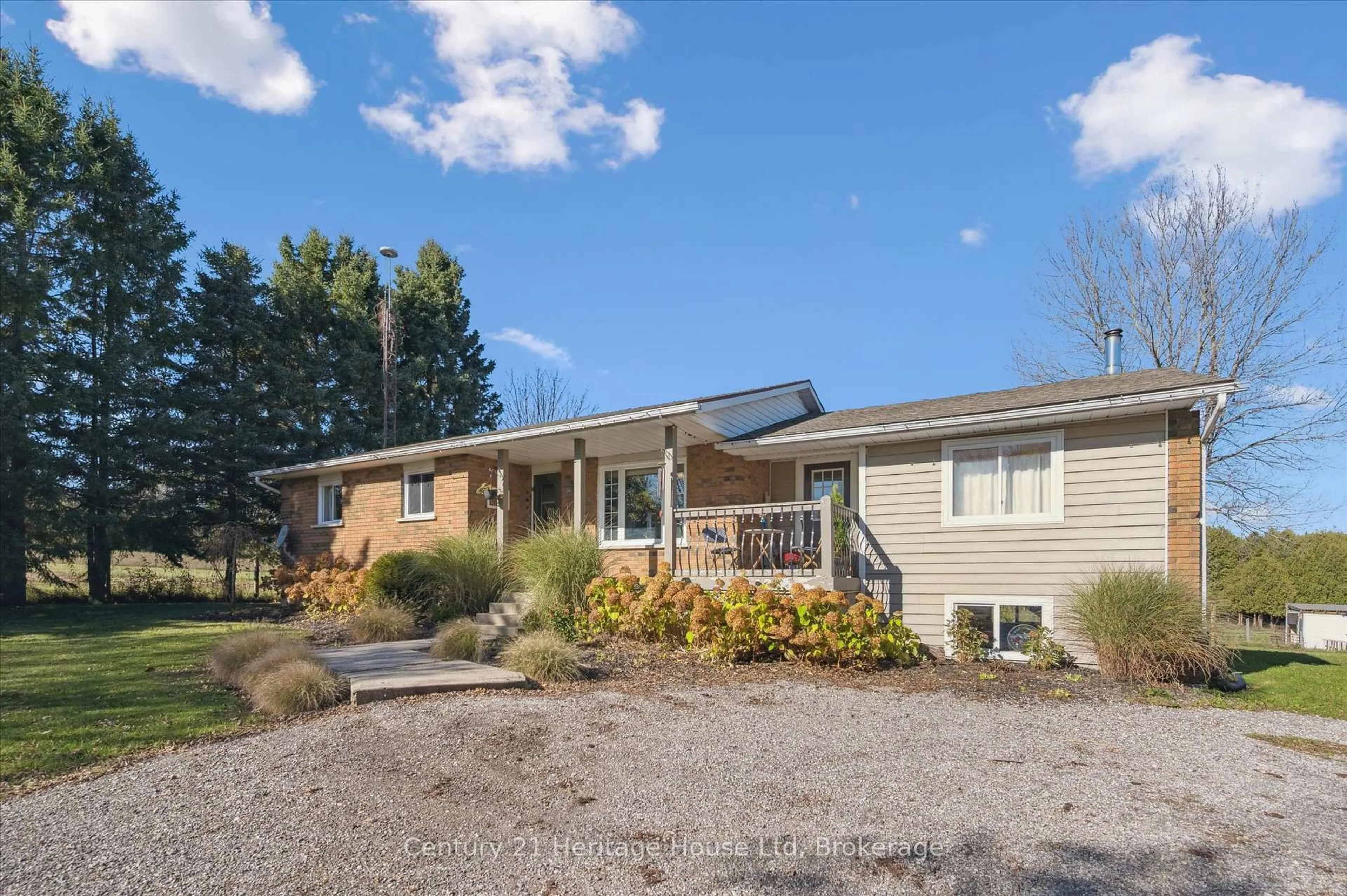 Home with vinyl exterior material, unknown for 323135 Durham Rd, West Grey Ontario N0G 1R0