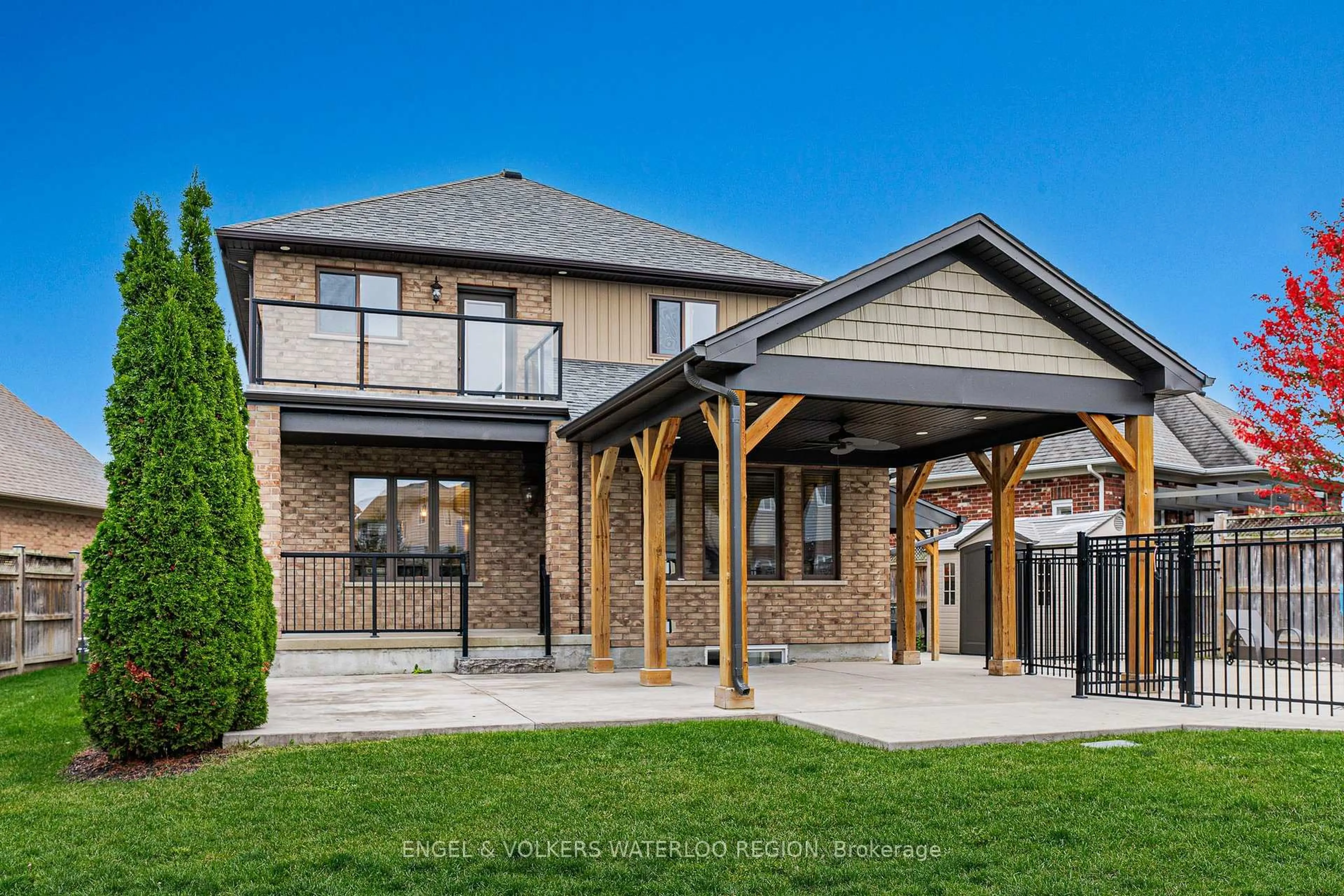 Home with brick exterior material, unknown for 261 Watervale Cres, Kitchener Ontario N2A 0G7