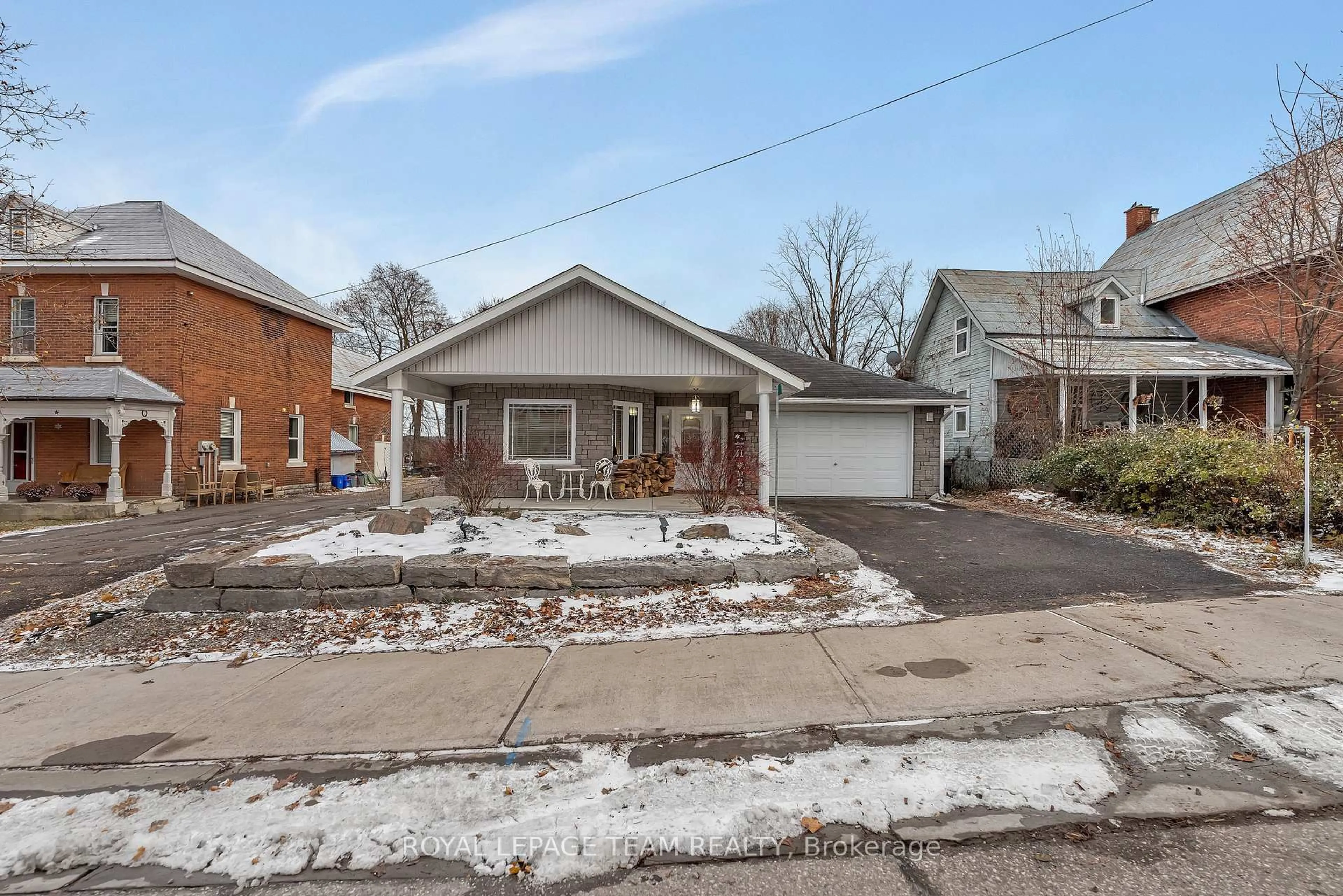 Home with brick exterior material, street for 7 Main St, Cobden Ontario K0J 1K0