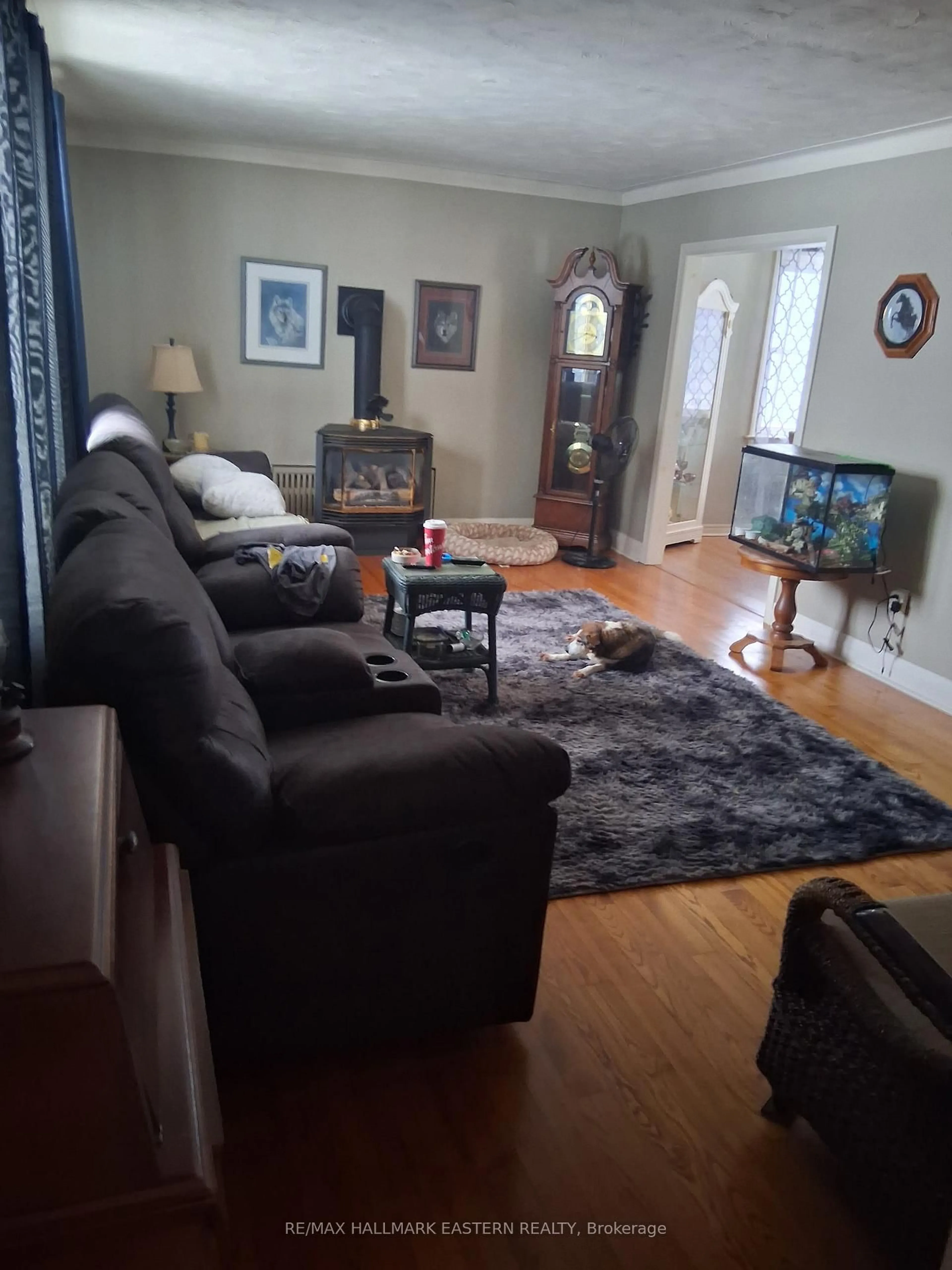 Living room with furniture, unknown for 99 Wallis Dr, Peterborough Ontario K9J 6C2
