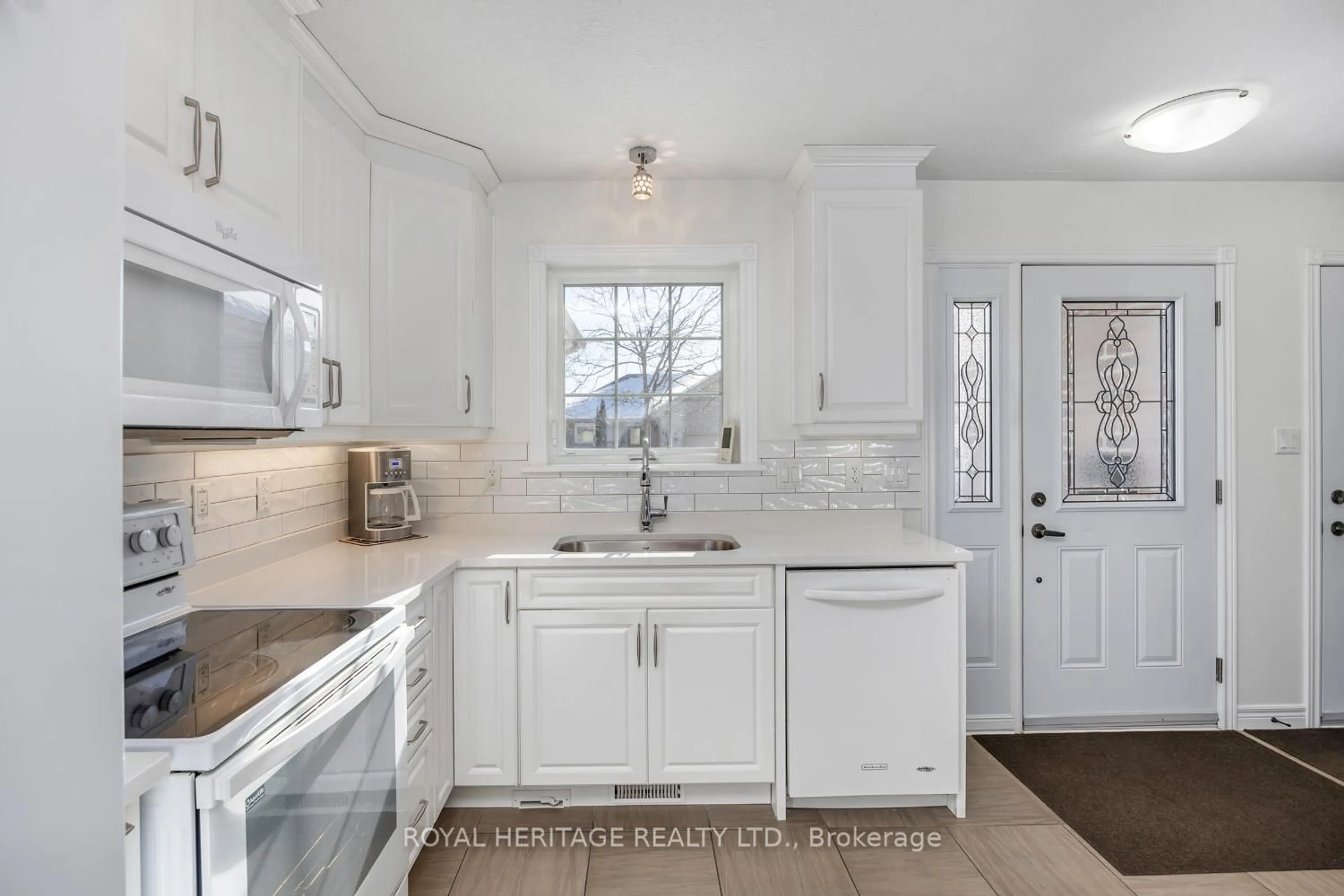 Open concept kitchen, ceramic/tile floor for 301 Carnegie Ave #162, Peterborough Ontario K9L 1G9