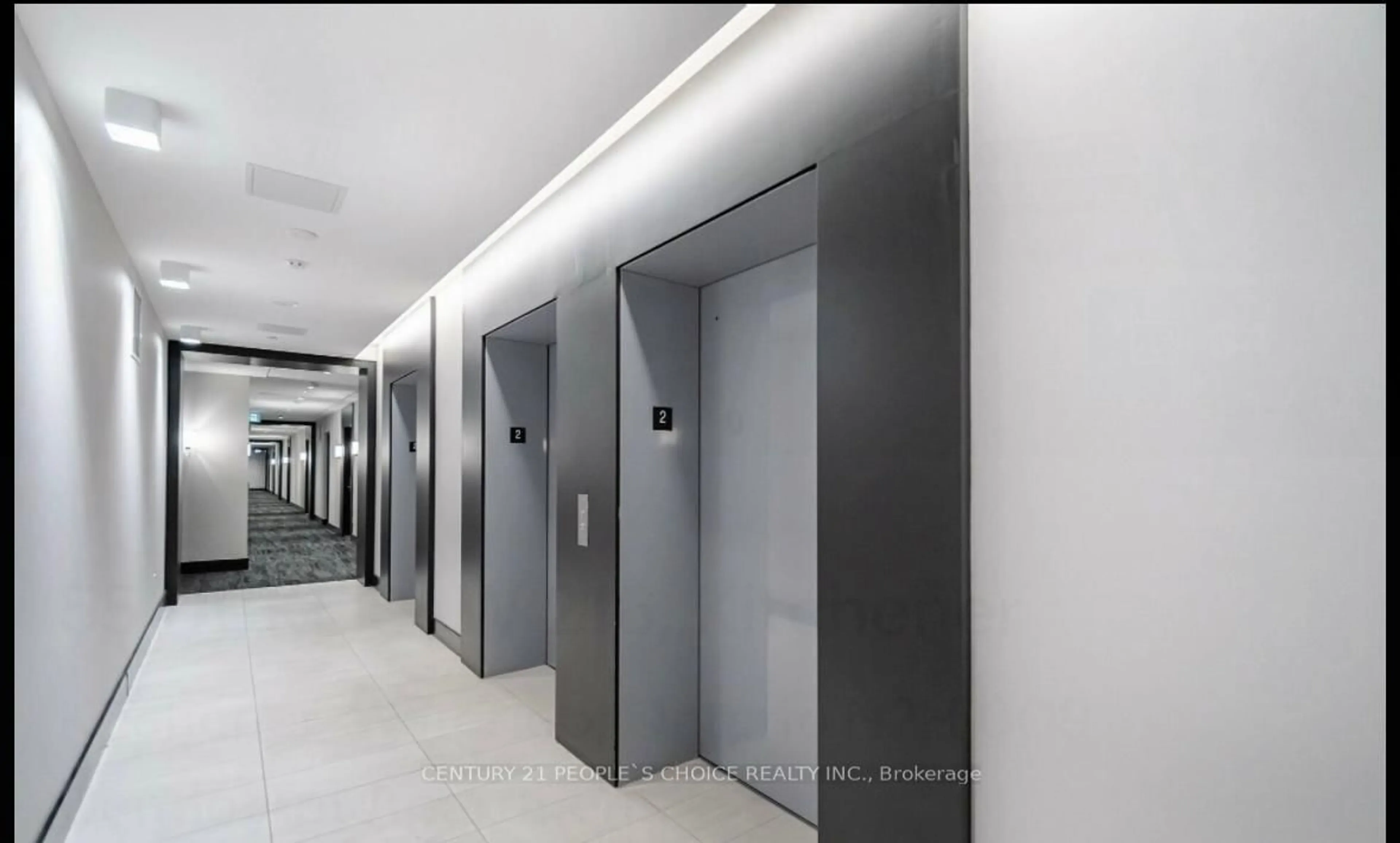 Indoor foyer for 55 Duke St #216, Kitchener Ontario N2H 0C9