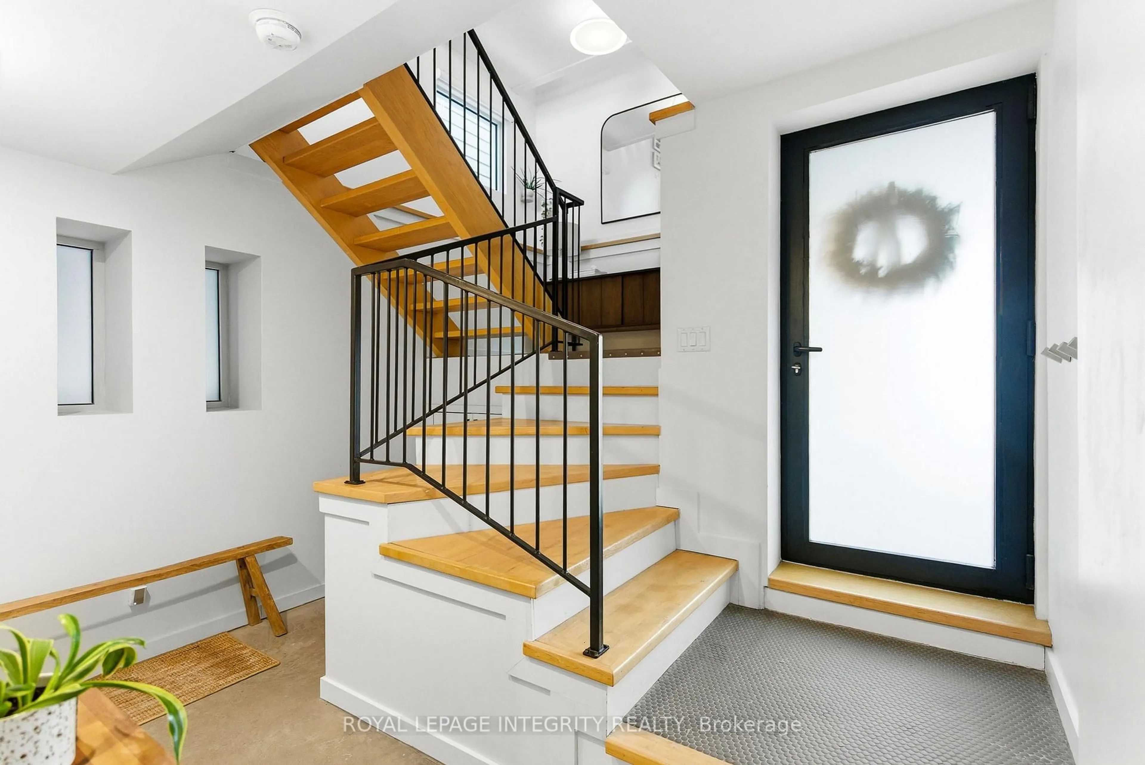 Unknown for 41 Stirling Ave #D, Ottawa Ontario K1Y 1P7