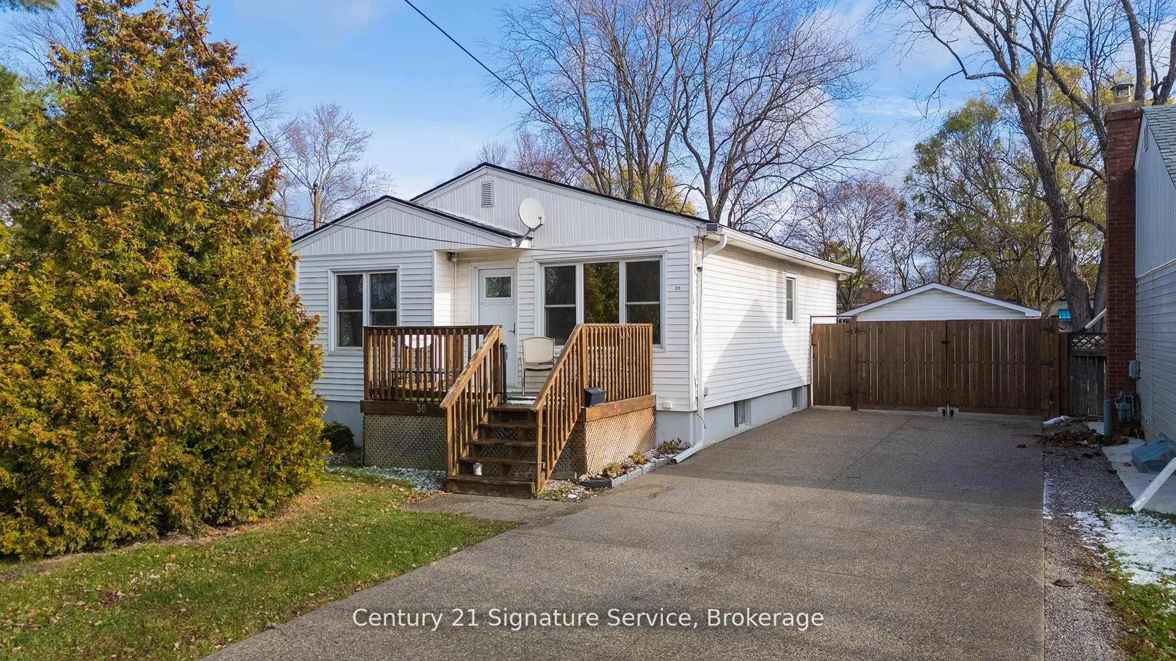 Unknown for 30 Louth St, St. Catharines Ontario L2S 2T4
