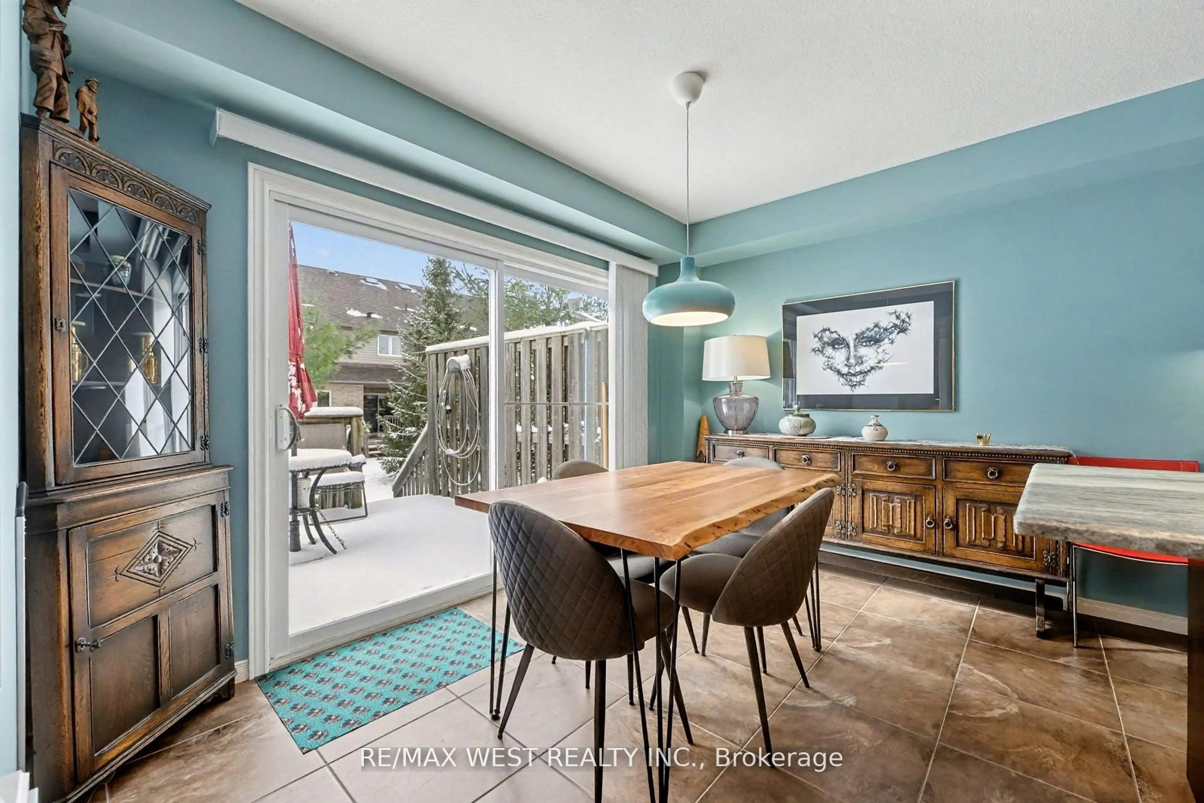 Dining room, ceramic/tile floor for 255 Summerfield Dr #7, Guelph Ontario N1L 0E1