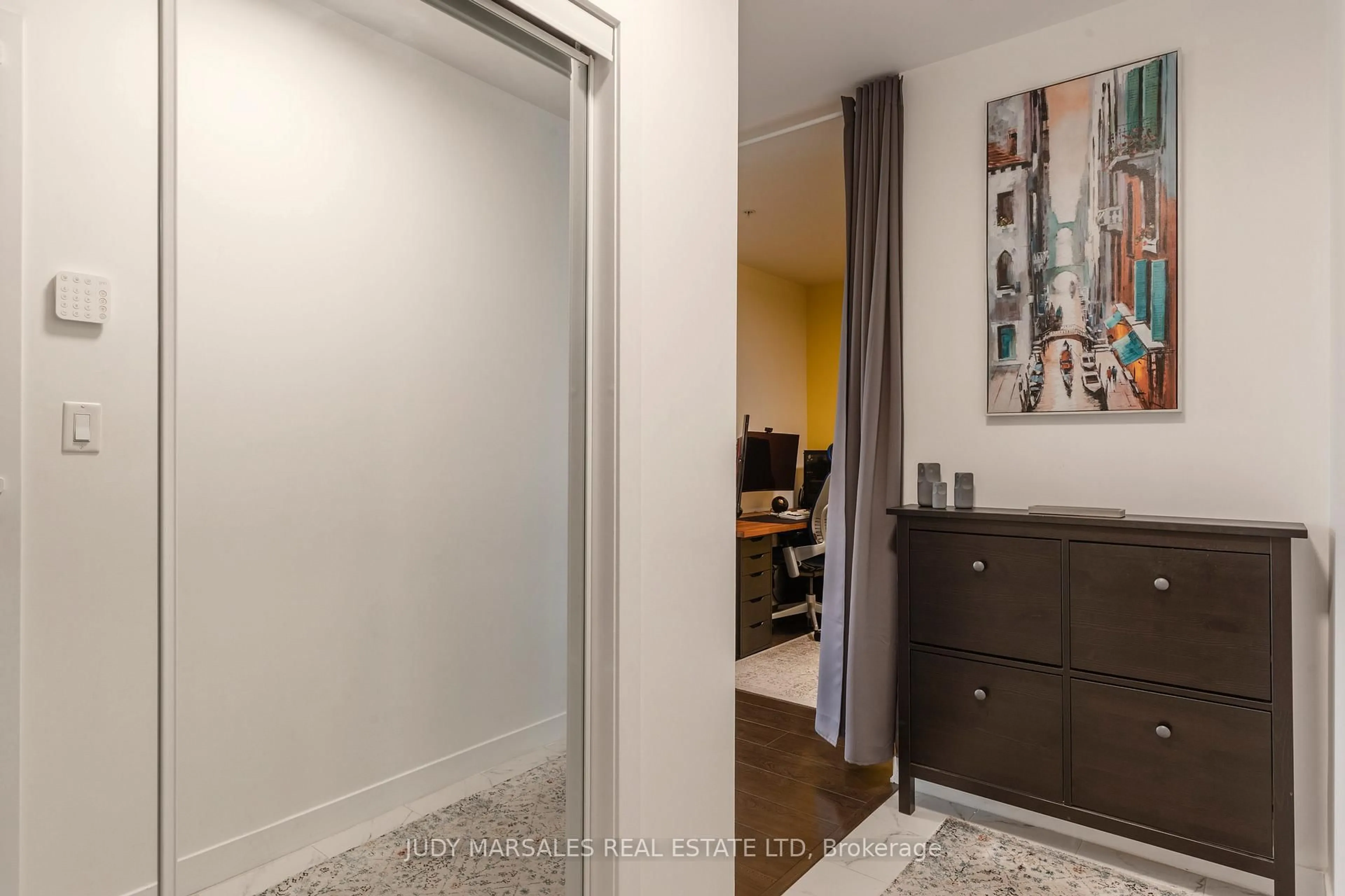 Unknown for 85 Robinson St #1010, Hamilton Ontario L8P 0B9