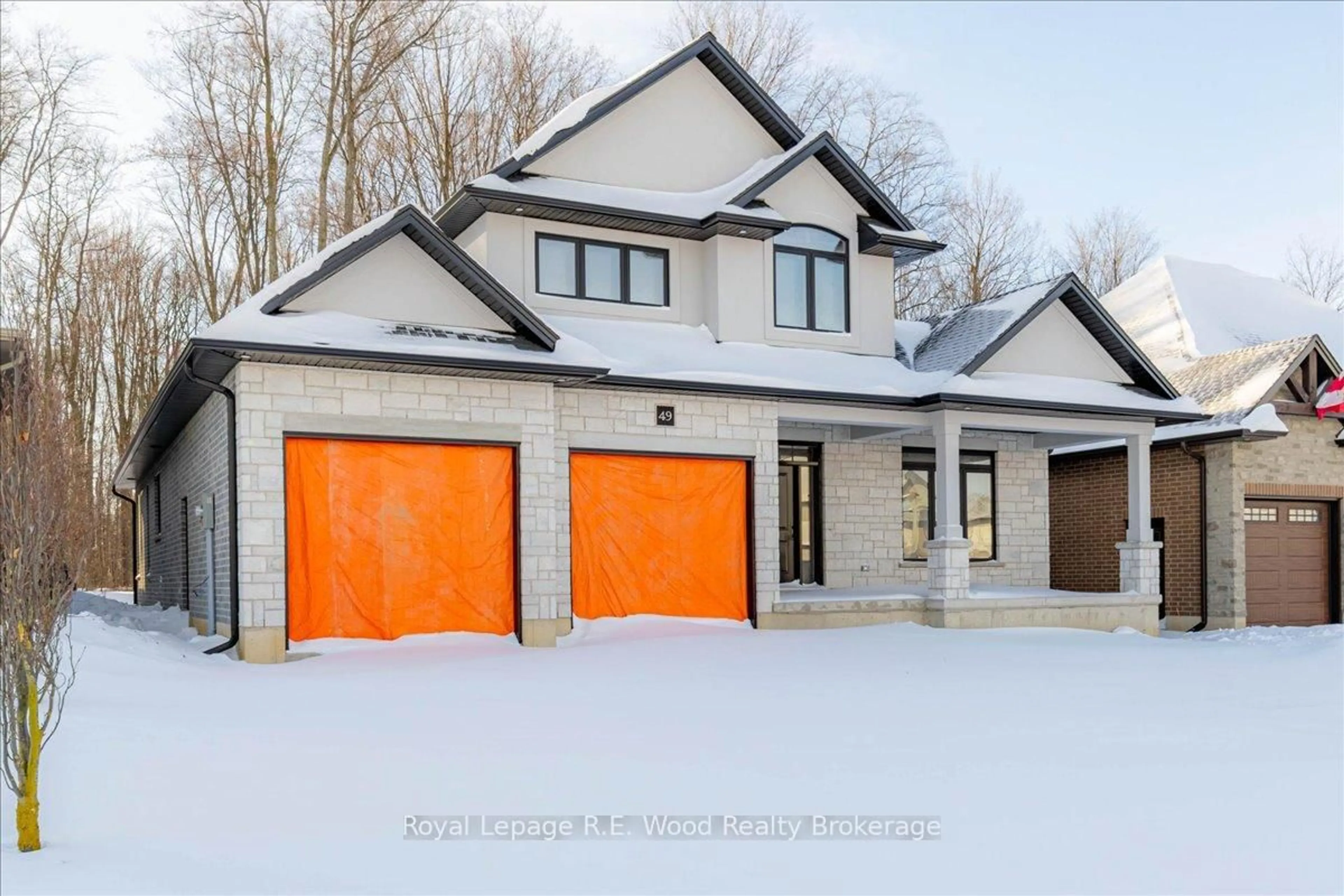 Home with brick exterior material, street for 49 Sunview Dr, Norwich Ontario N0J 1P0